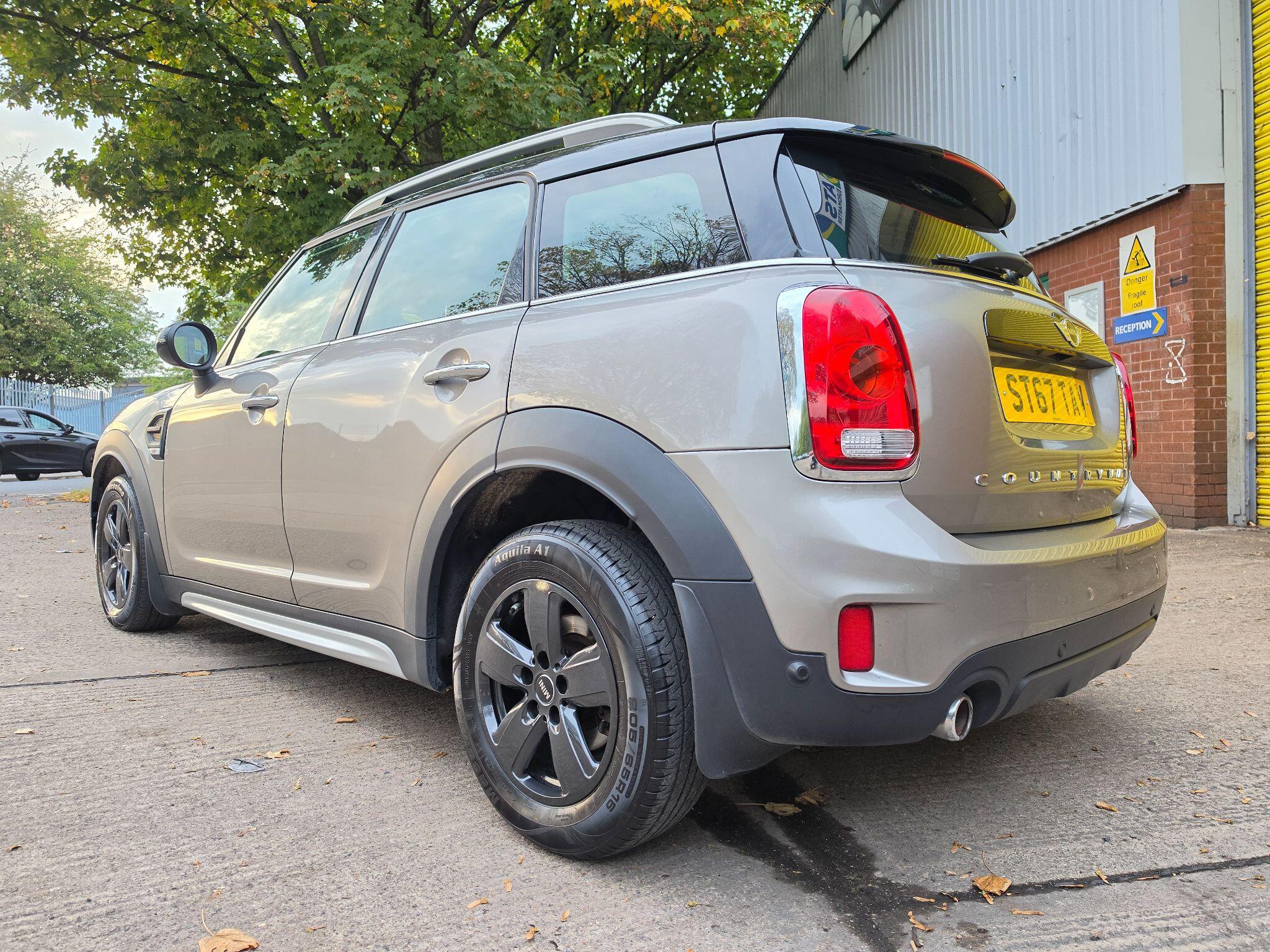 MINI Countryman - Image 2