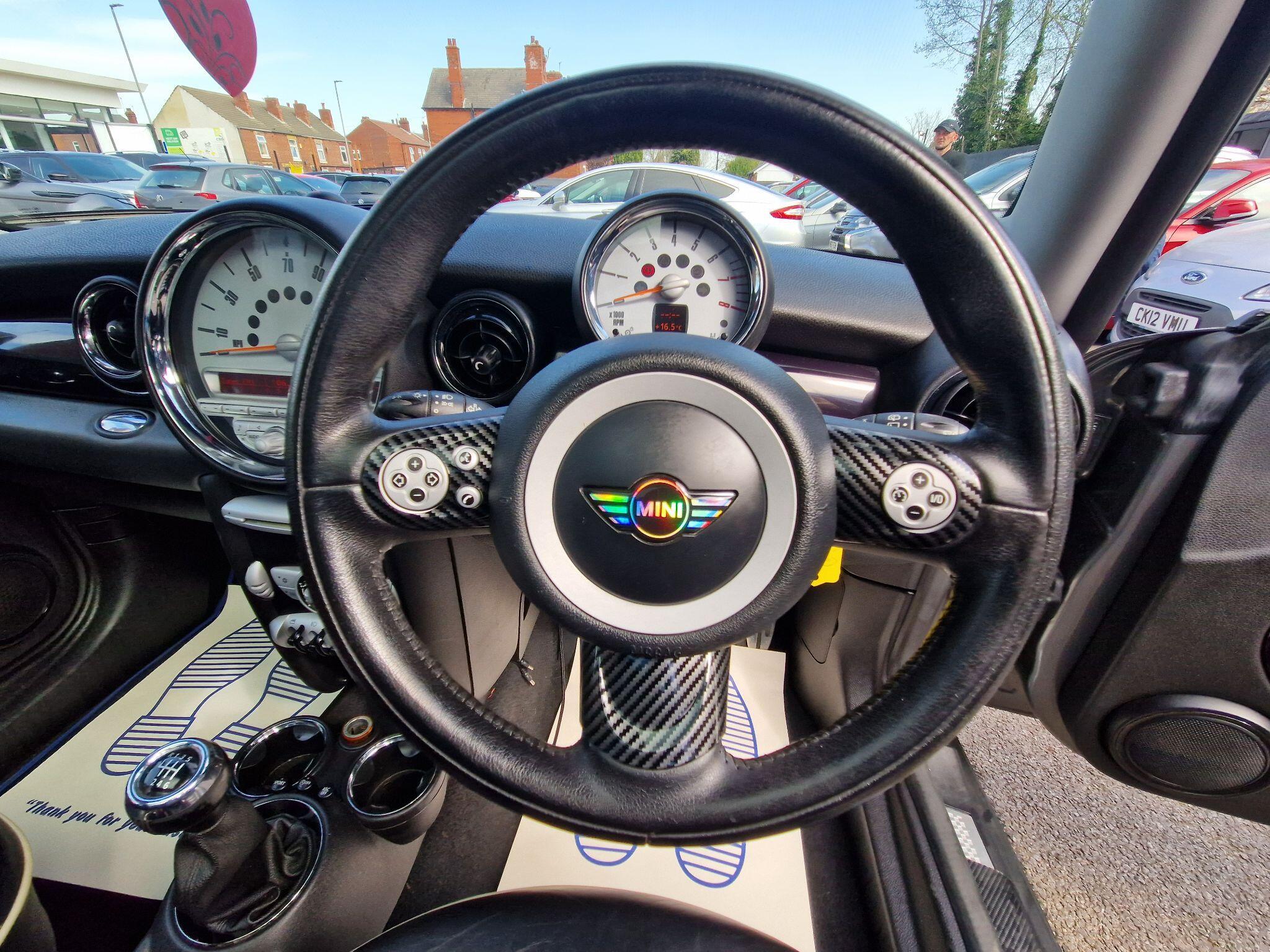 MINI Hatch - Image 38