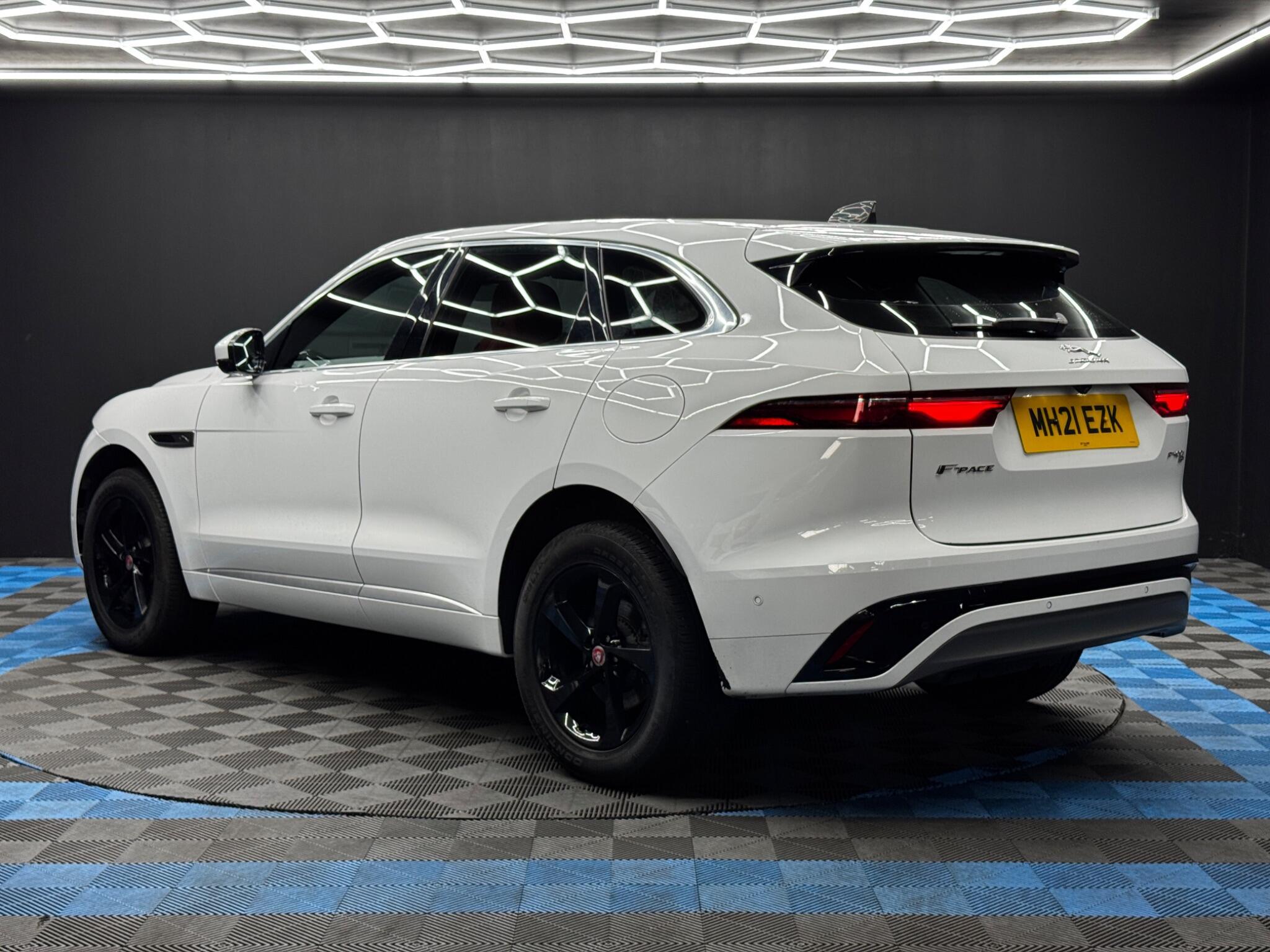 Jaguar F-Pace - Image 7