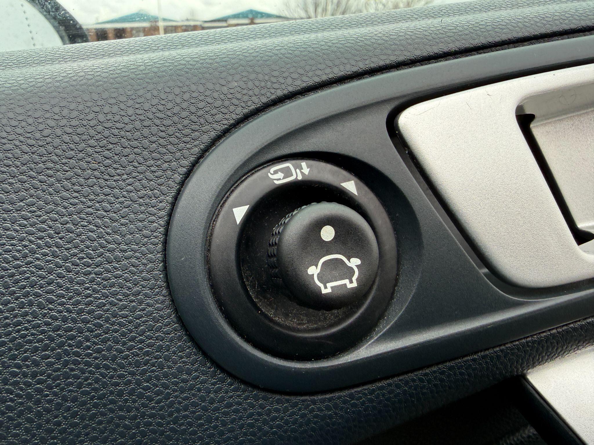 Ford Fiesta - Image 62