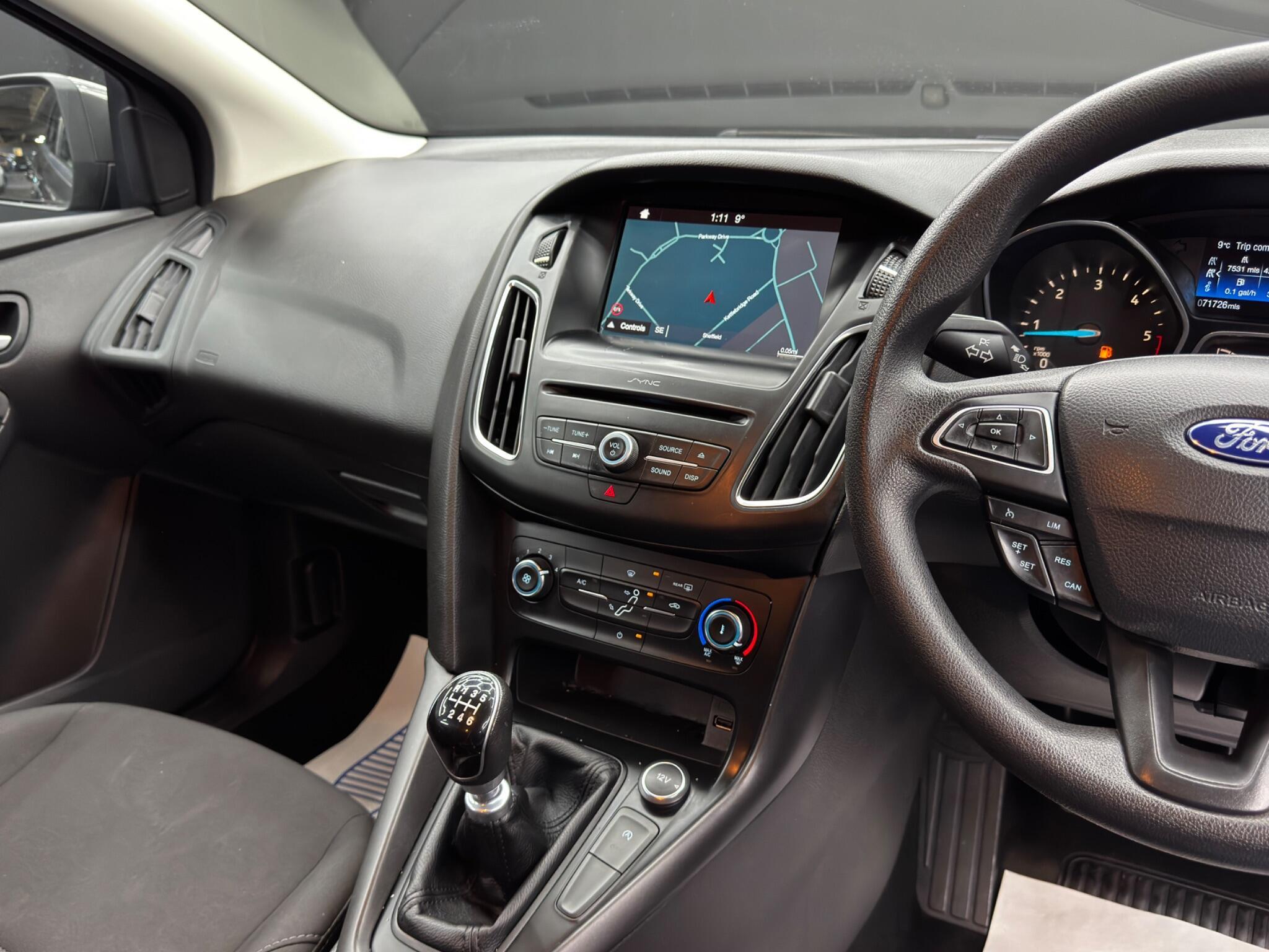 Ford Focus - Image 23