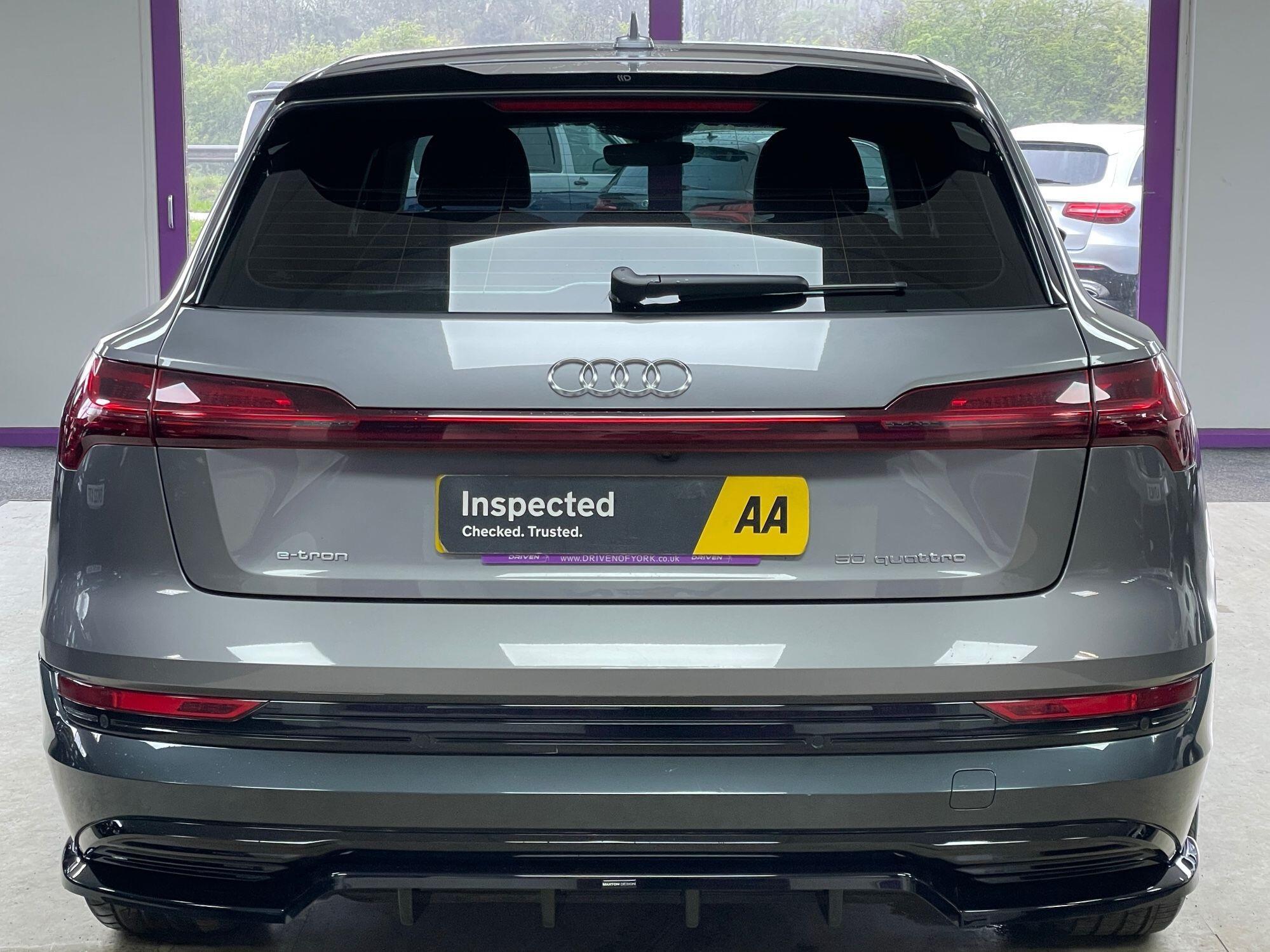 Audi E-Tron - Image 10