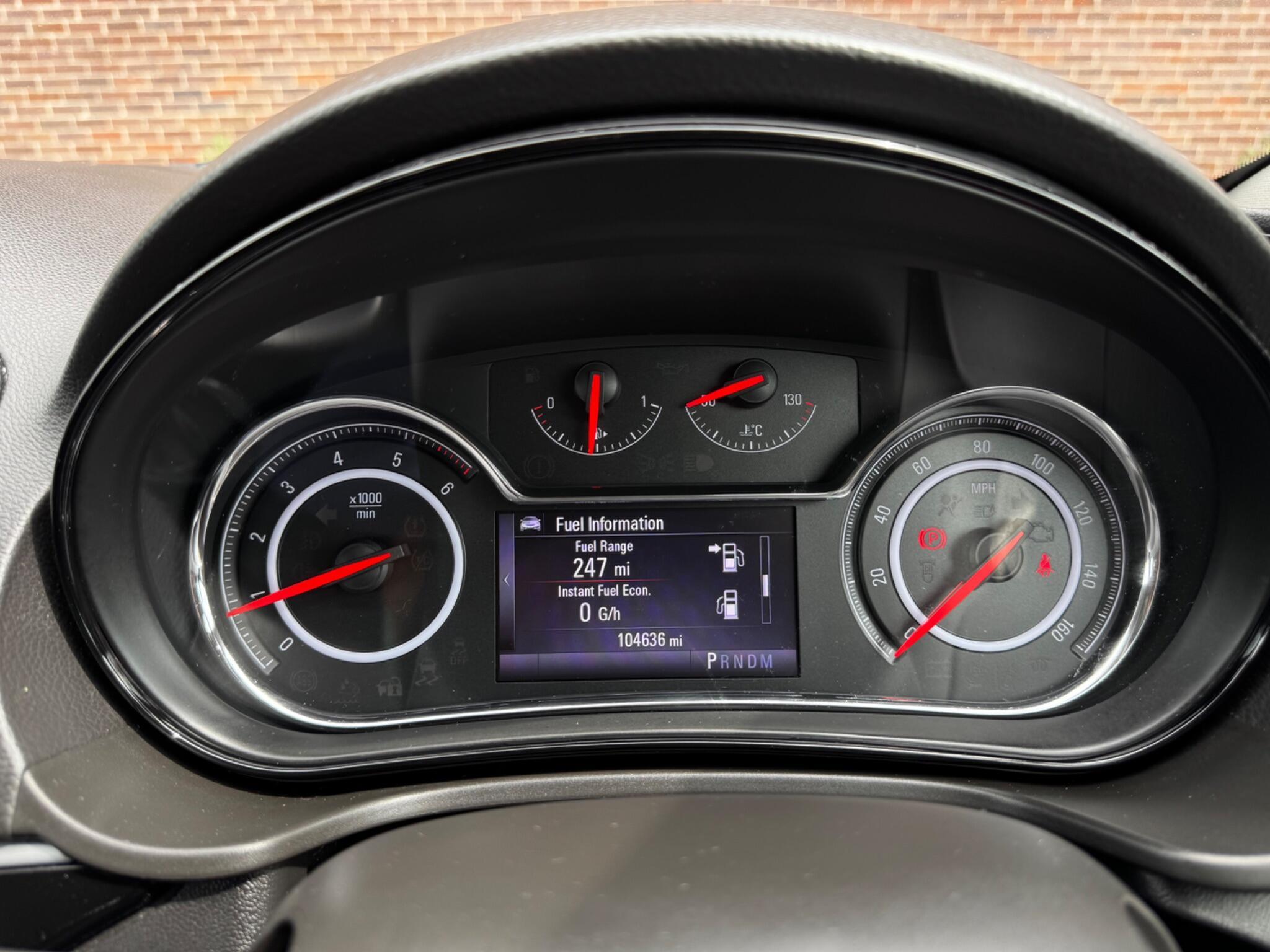 Vauxhall Insignia - Image 10