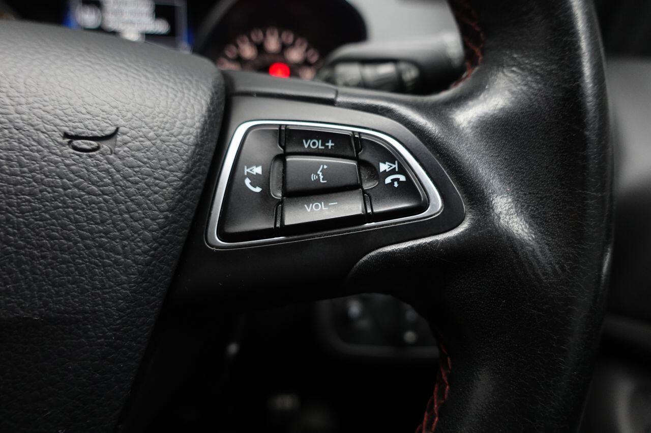 Ford Kuga - Image 30