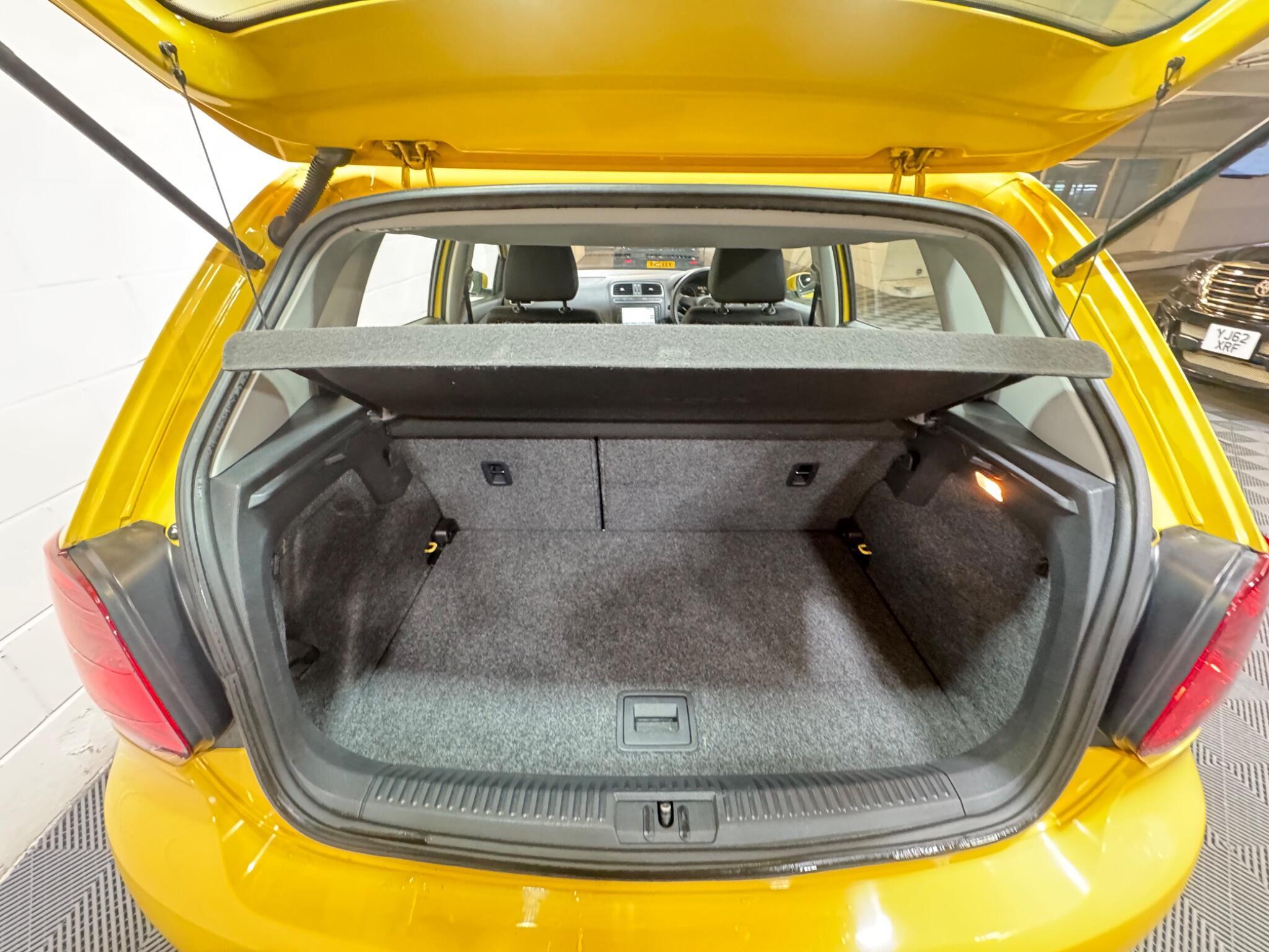 Volkswagen Polo - Image 13