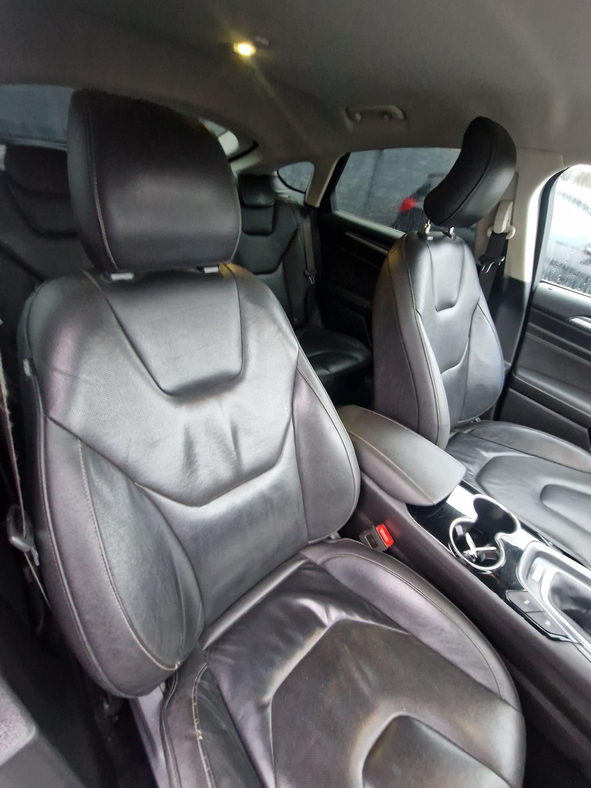 Ford Mondeo - Image 26