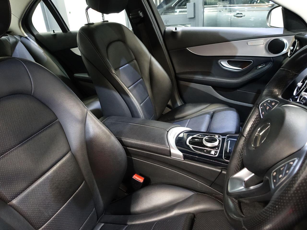 Mercedes C-Class - Image 18