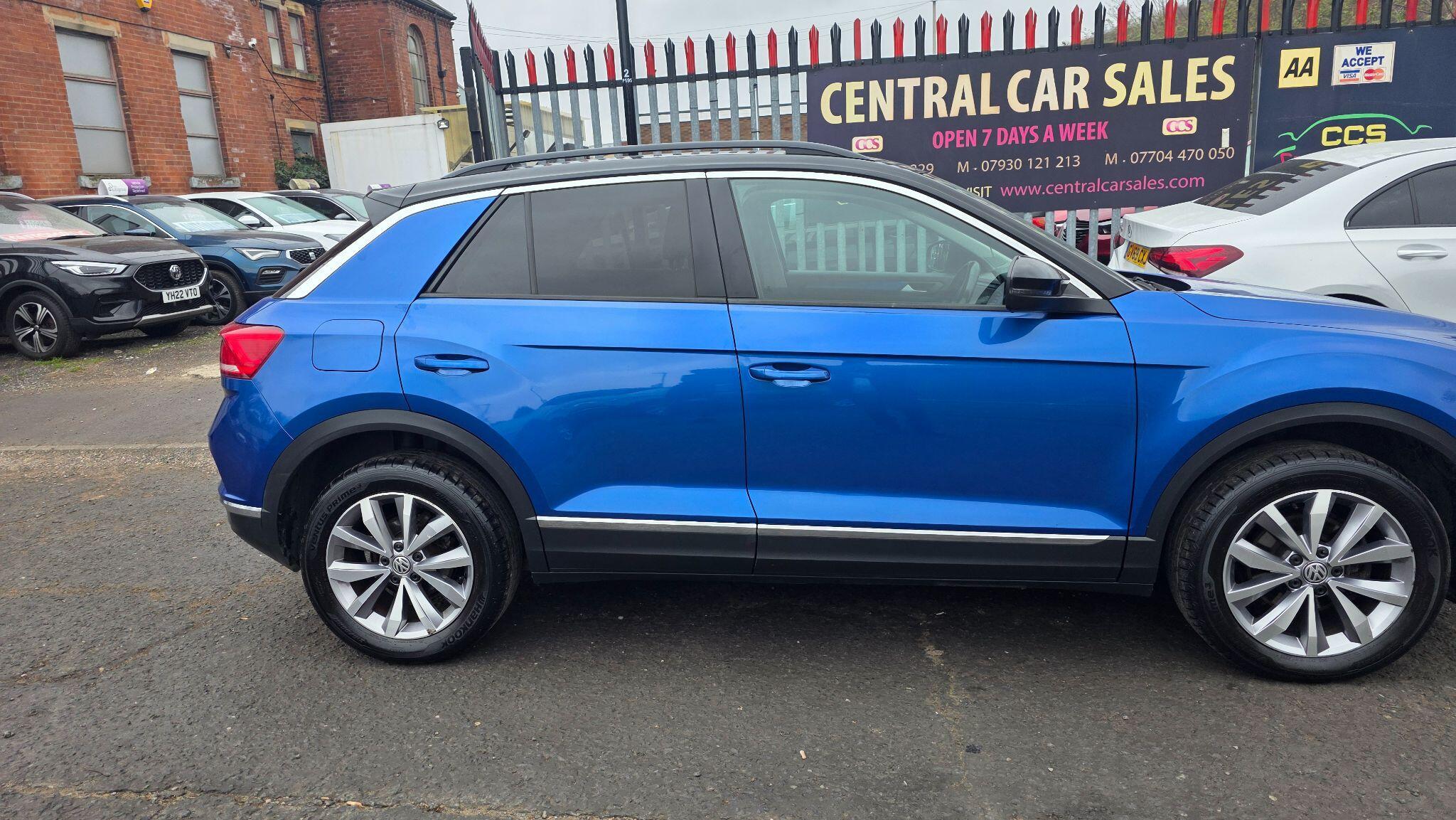 Volkswagen T-Roc - Image 8
