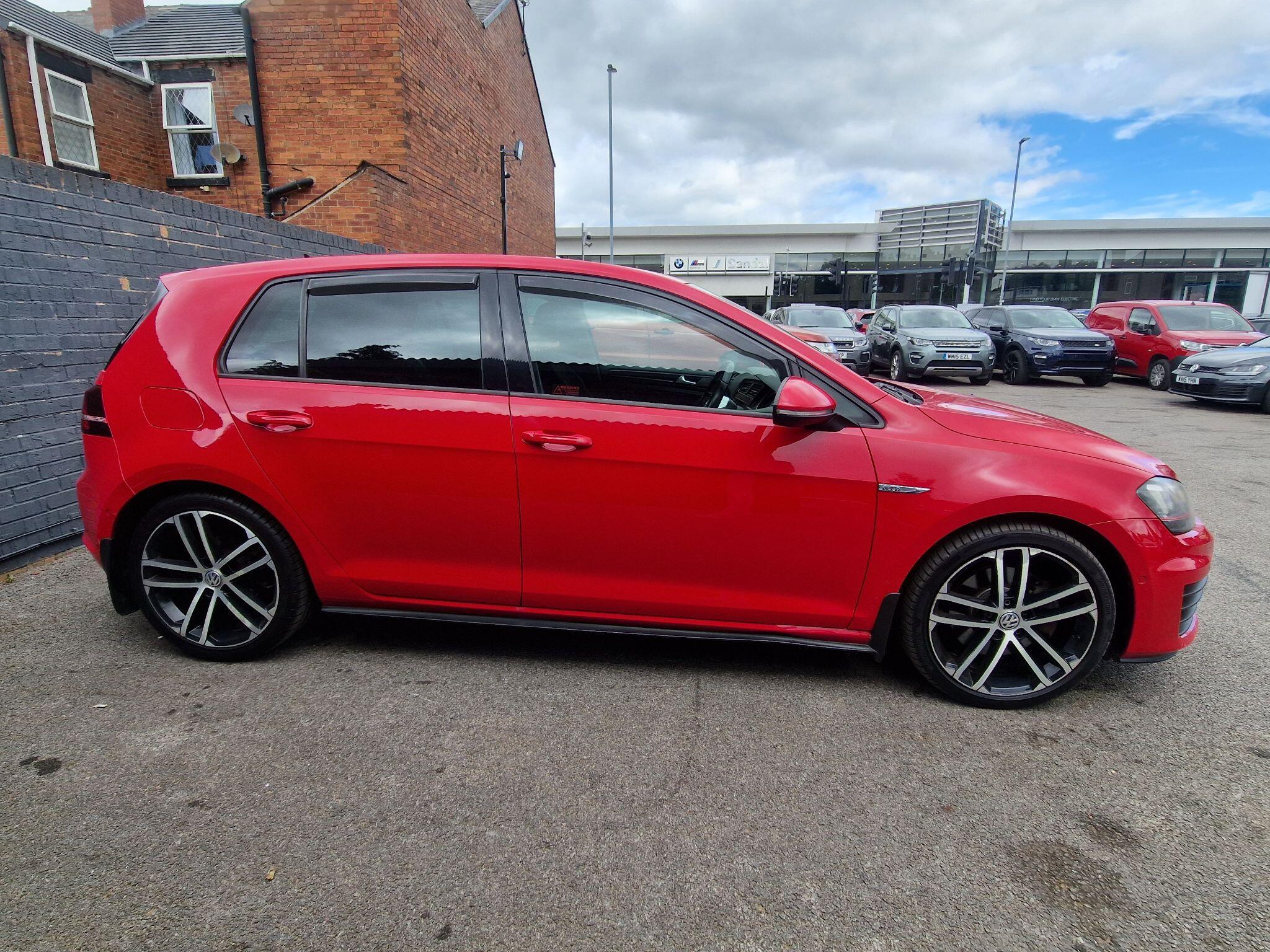 Volkswagen Golf - Image 7