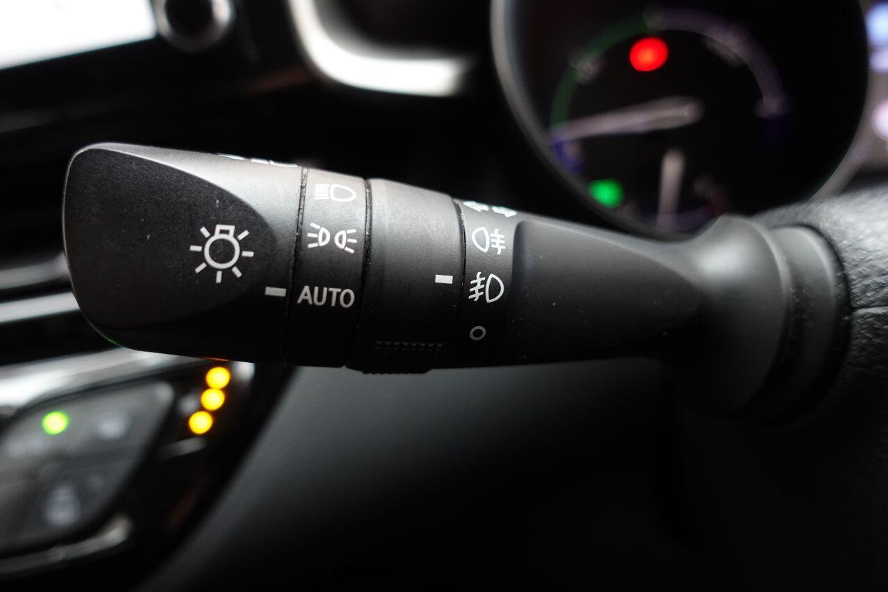 Toyota C-Hr - Image 30