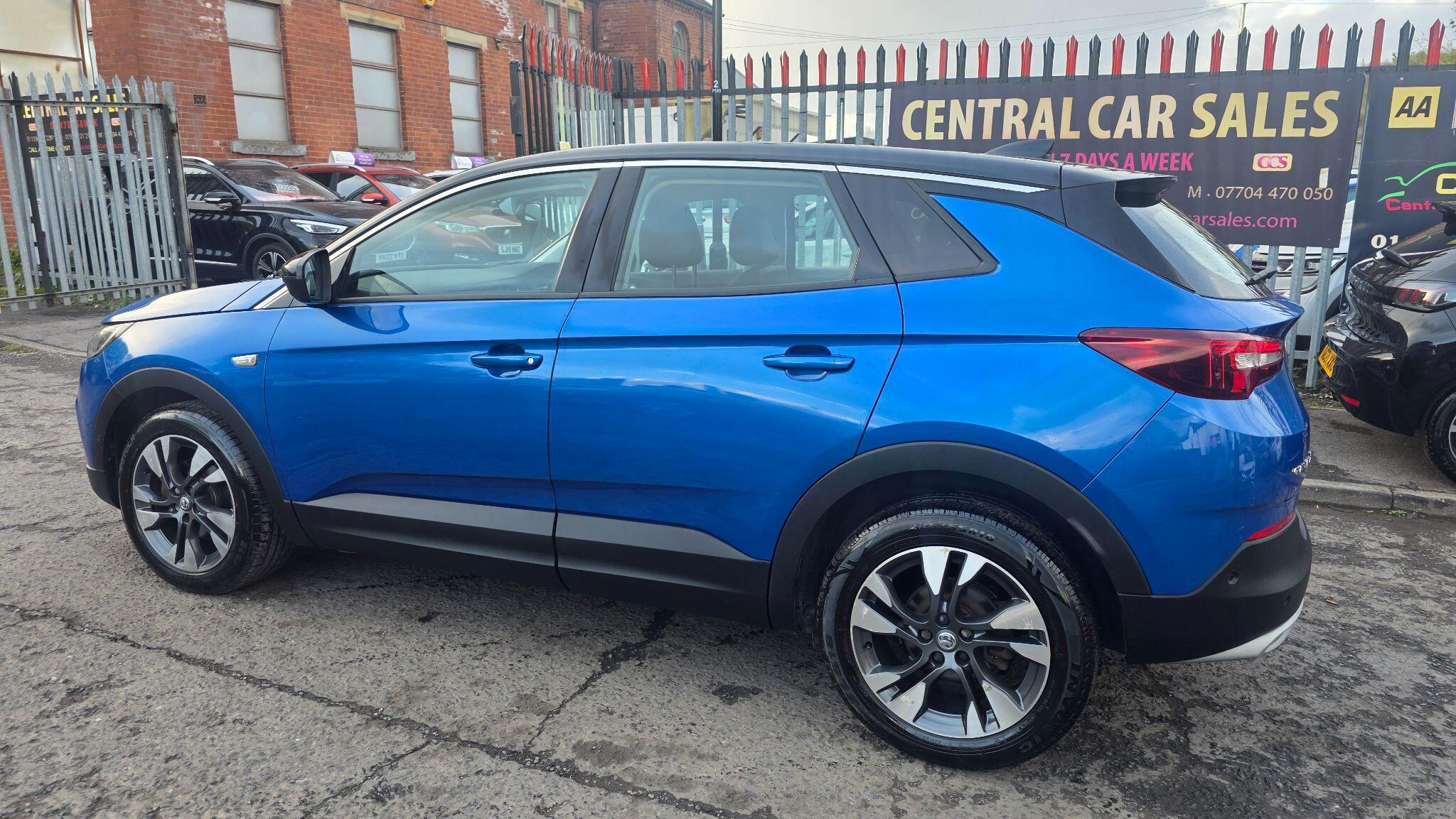 Vauxhall Grandland X - Image 12