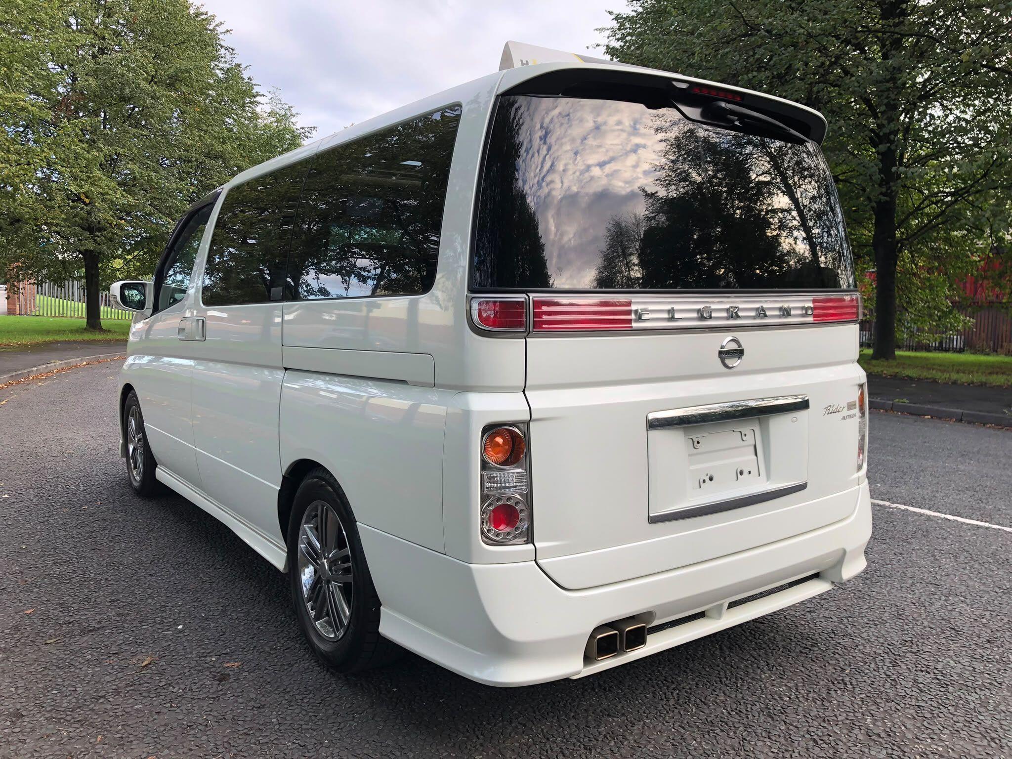 Nissan Elgrand - Image 5