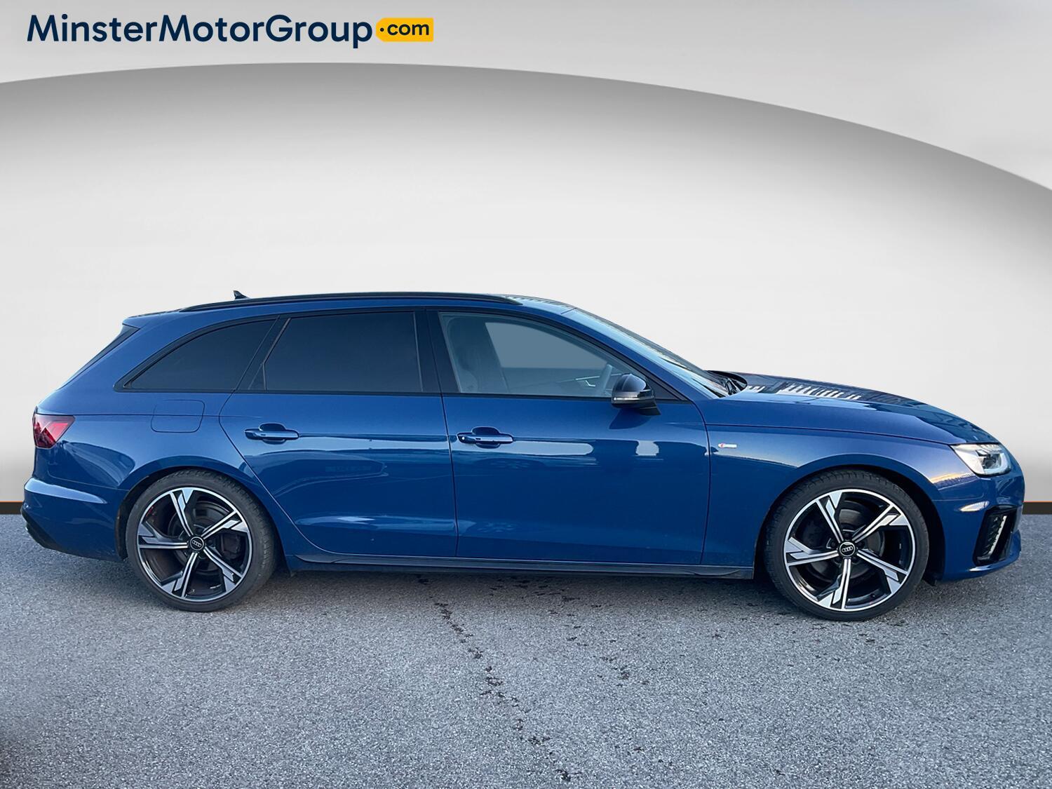 Audi A4 - Image 2