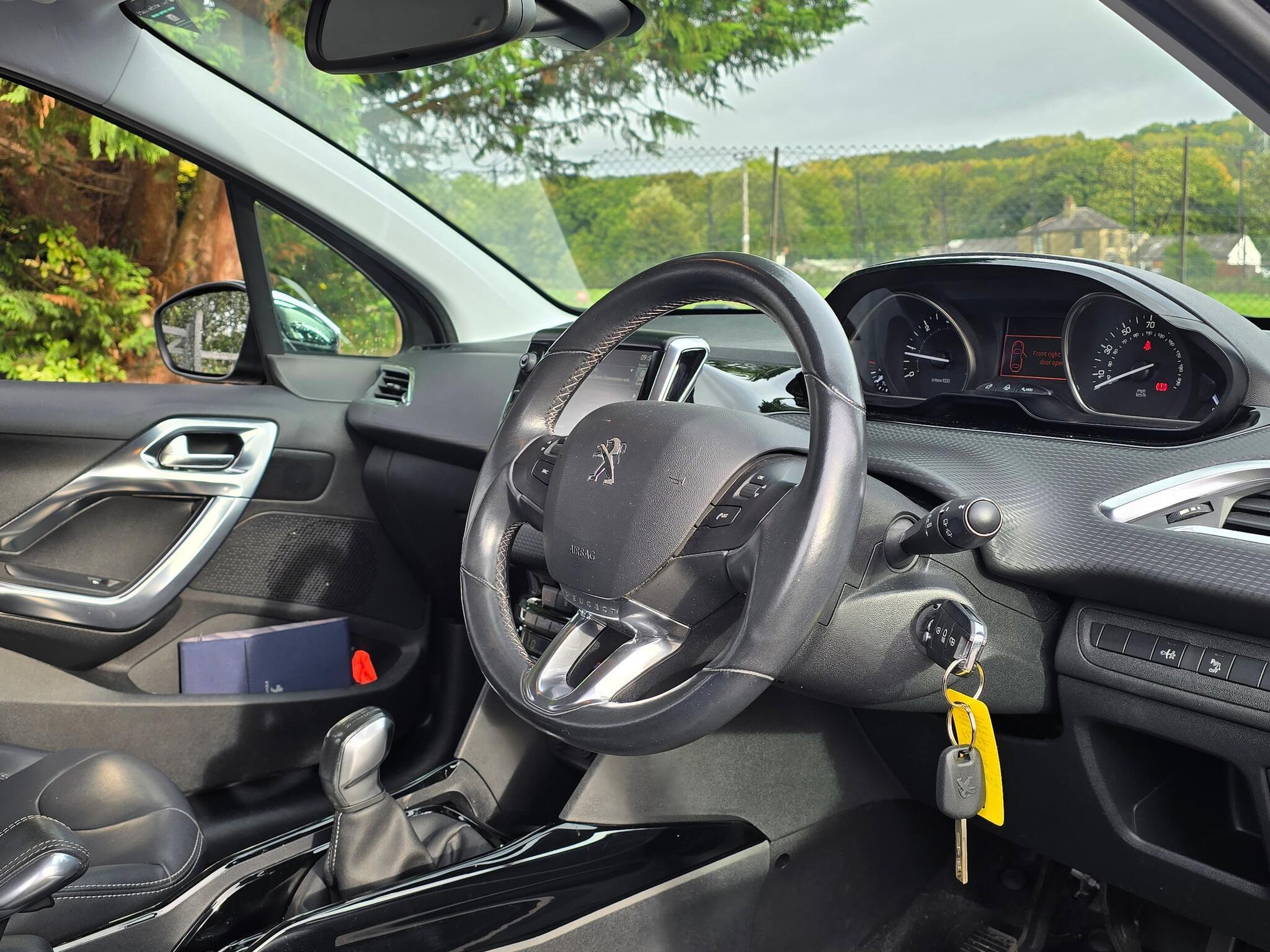 Peugeot 2008 - Image 10