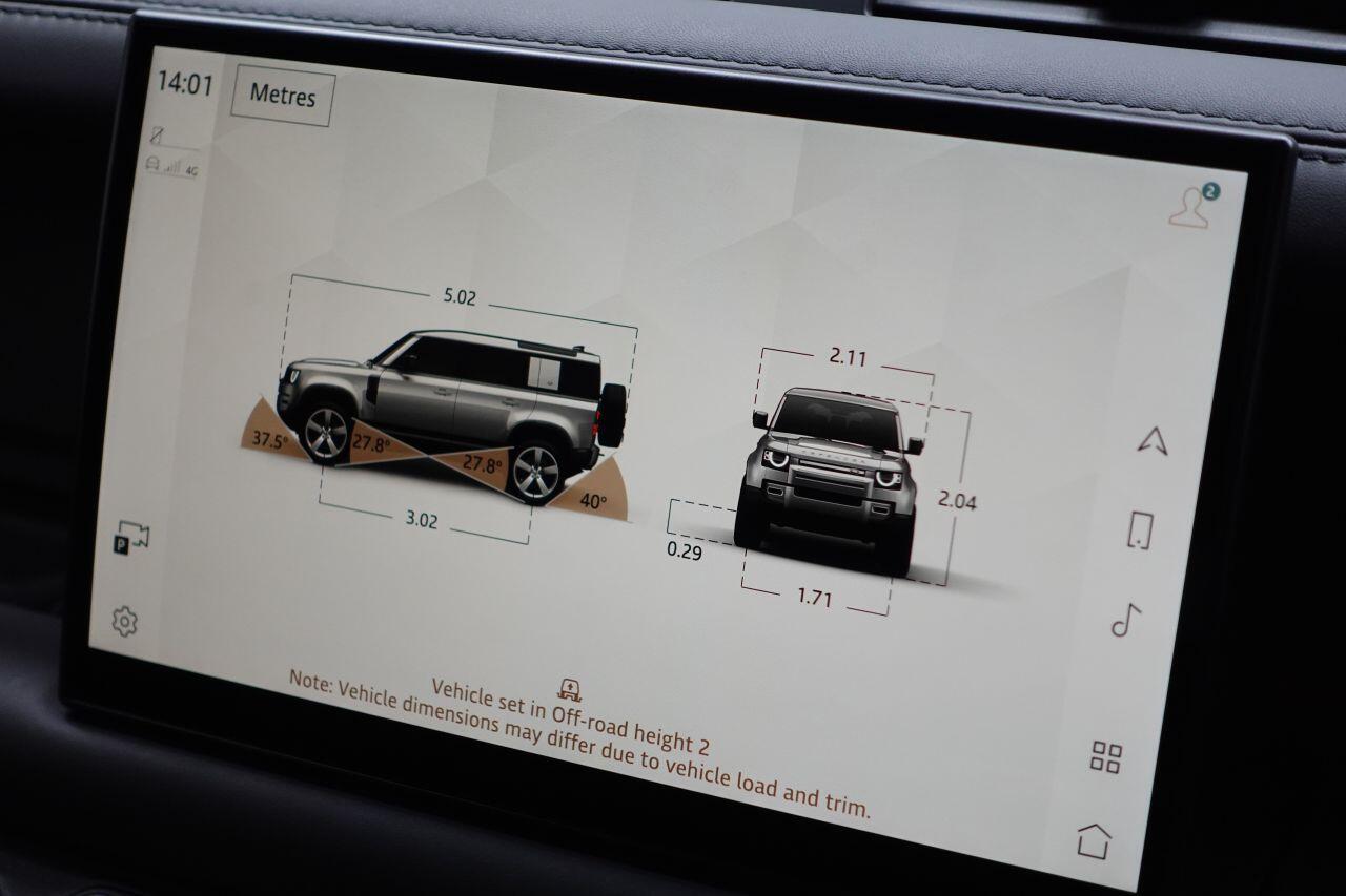 Land Rover Defender 110 - Image 64