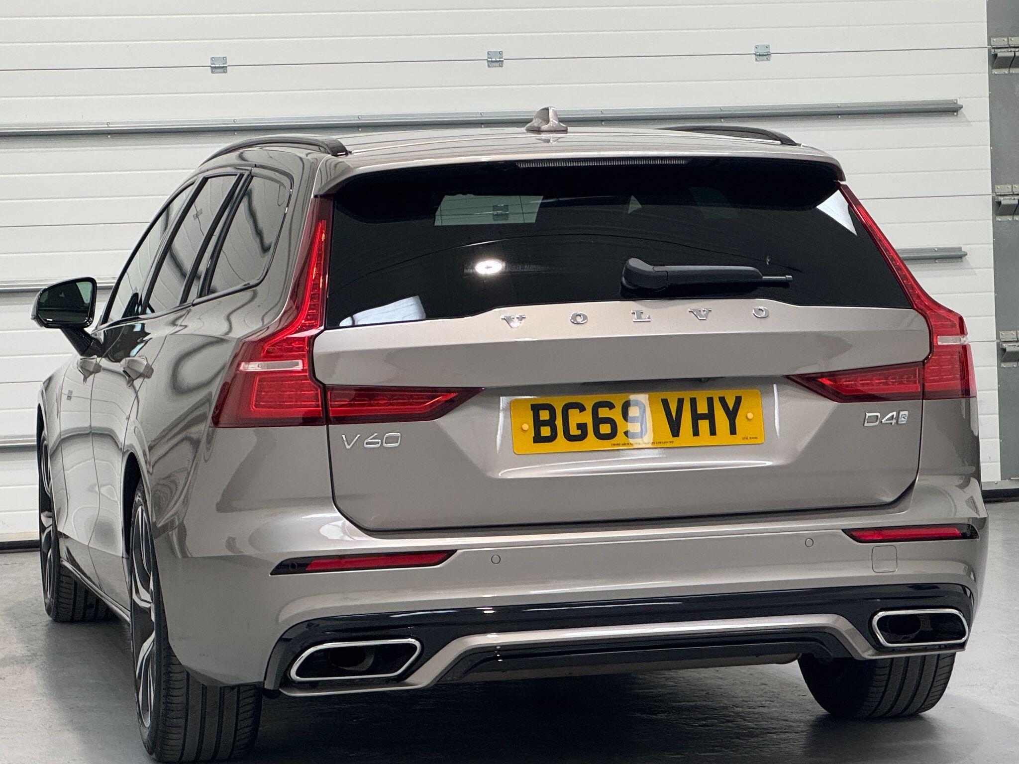 Volvo V60 - Image 14