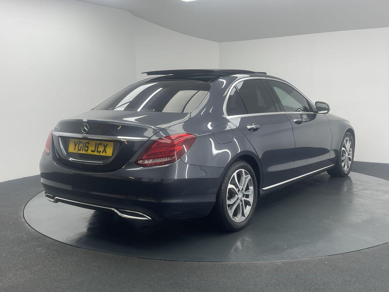 Mercedes C-Class - Image 10