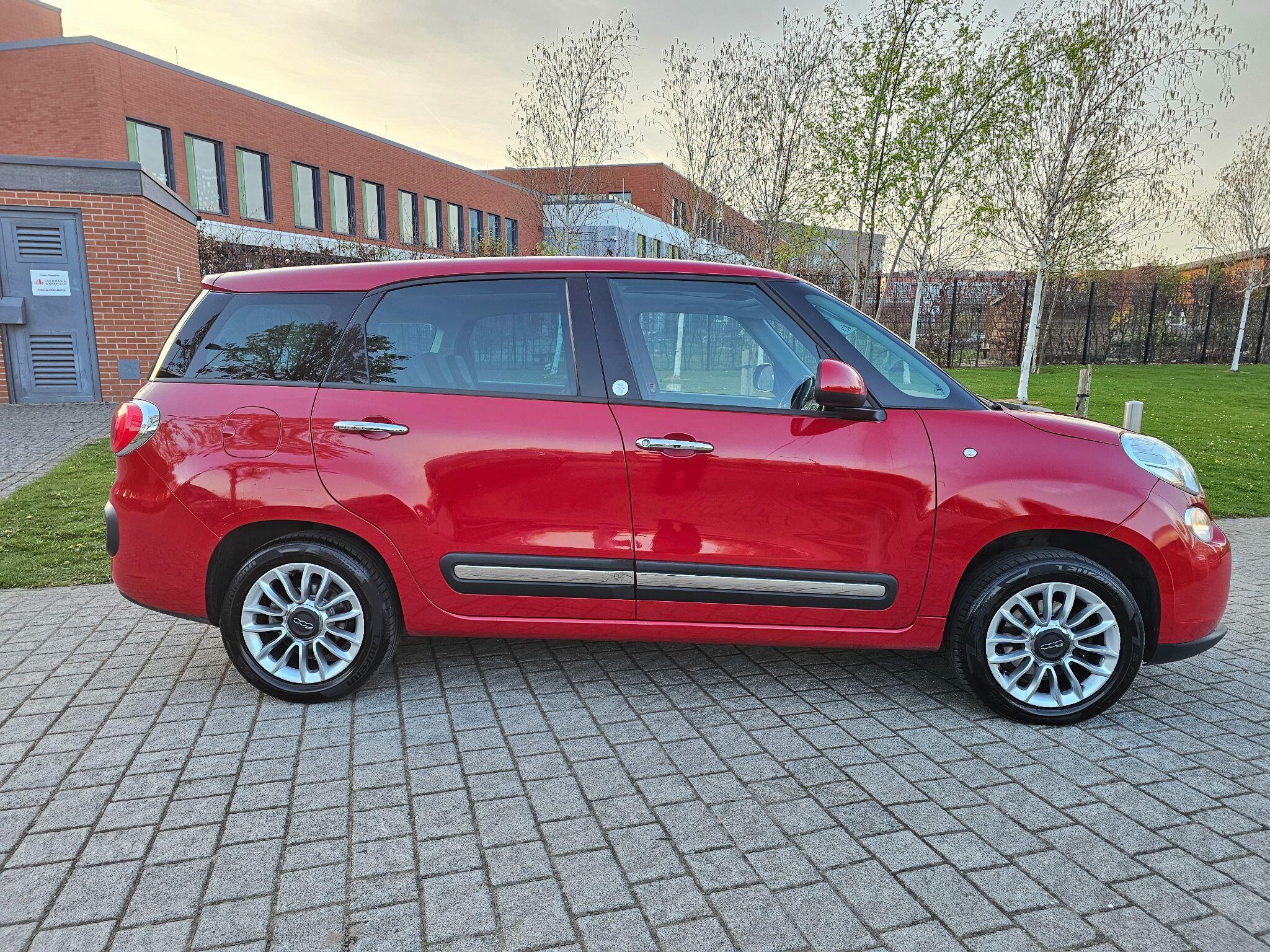 Fiat 500L - Image 15