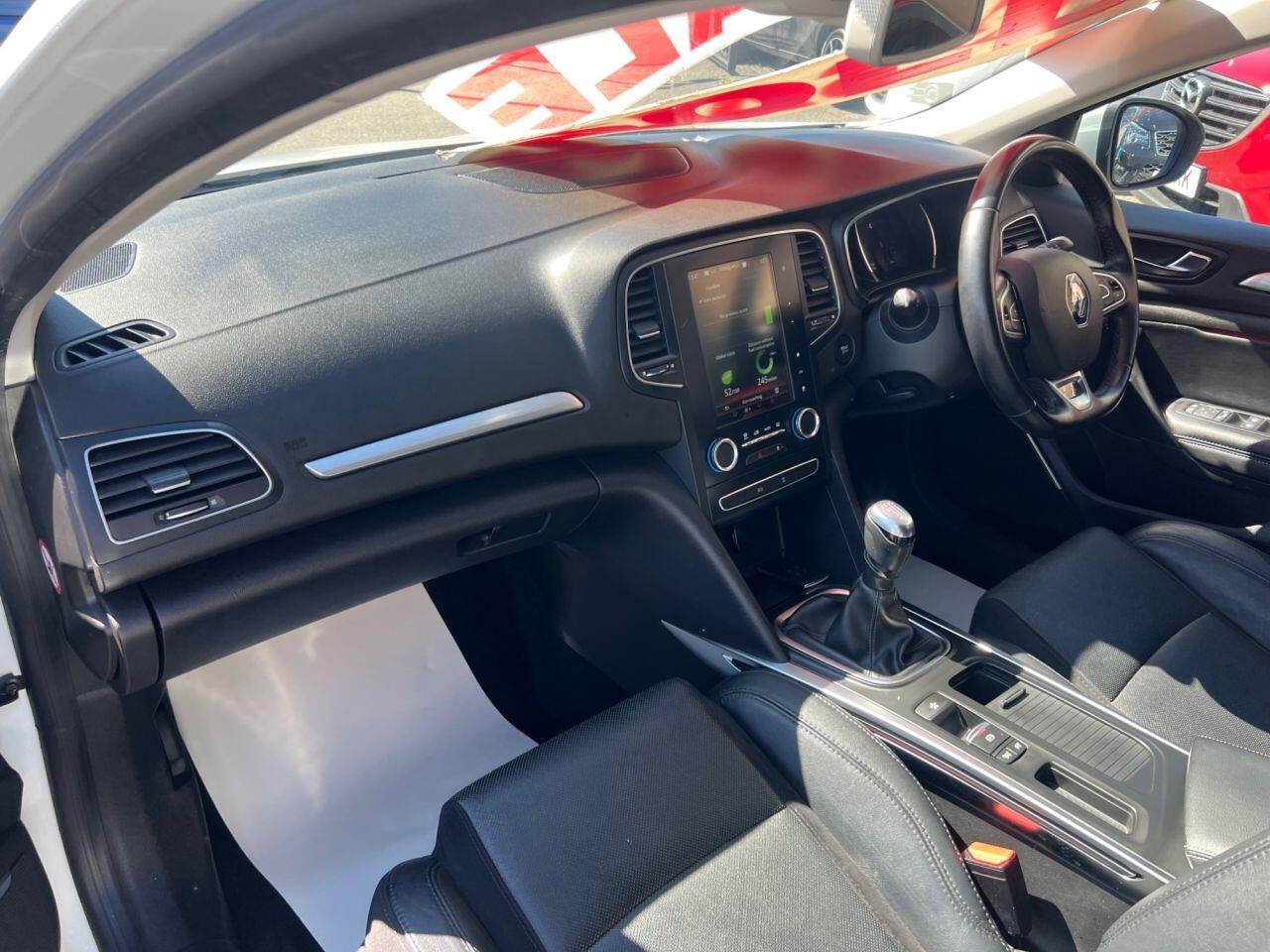 Renault Megane - Image 17