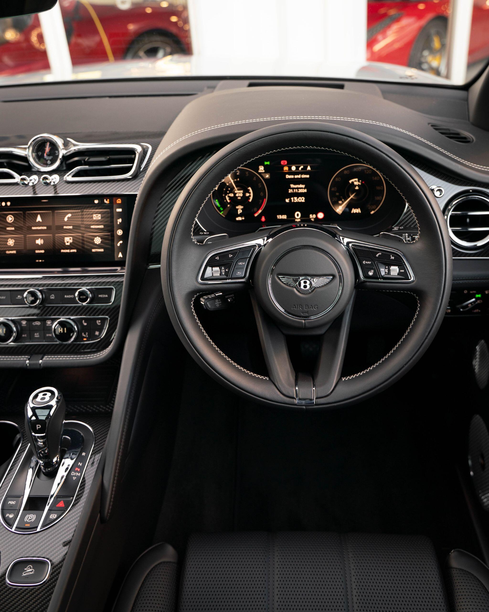 Bentley Bentayga - Image 13