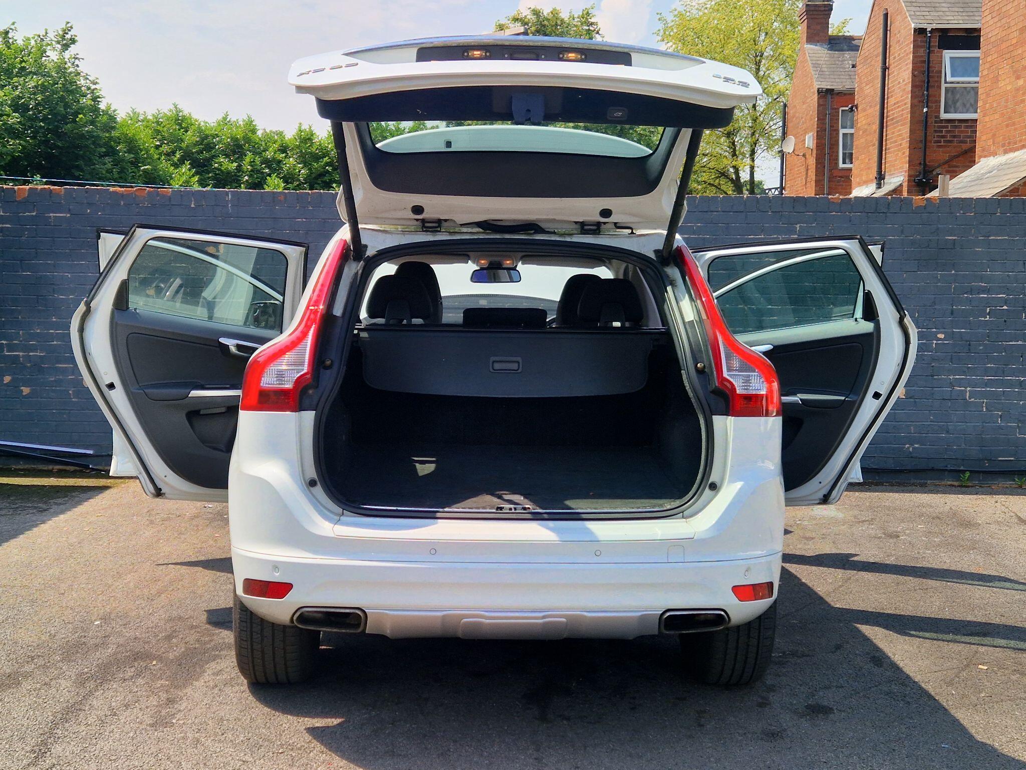 Volvo XC60 - Image 19