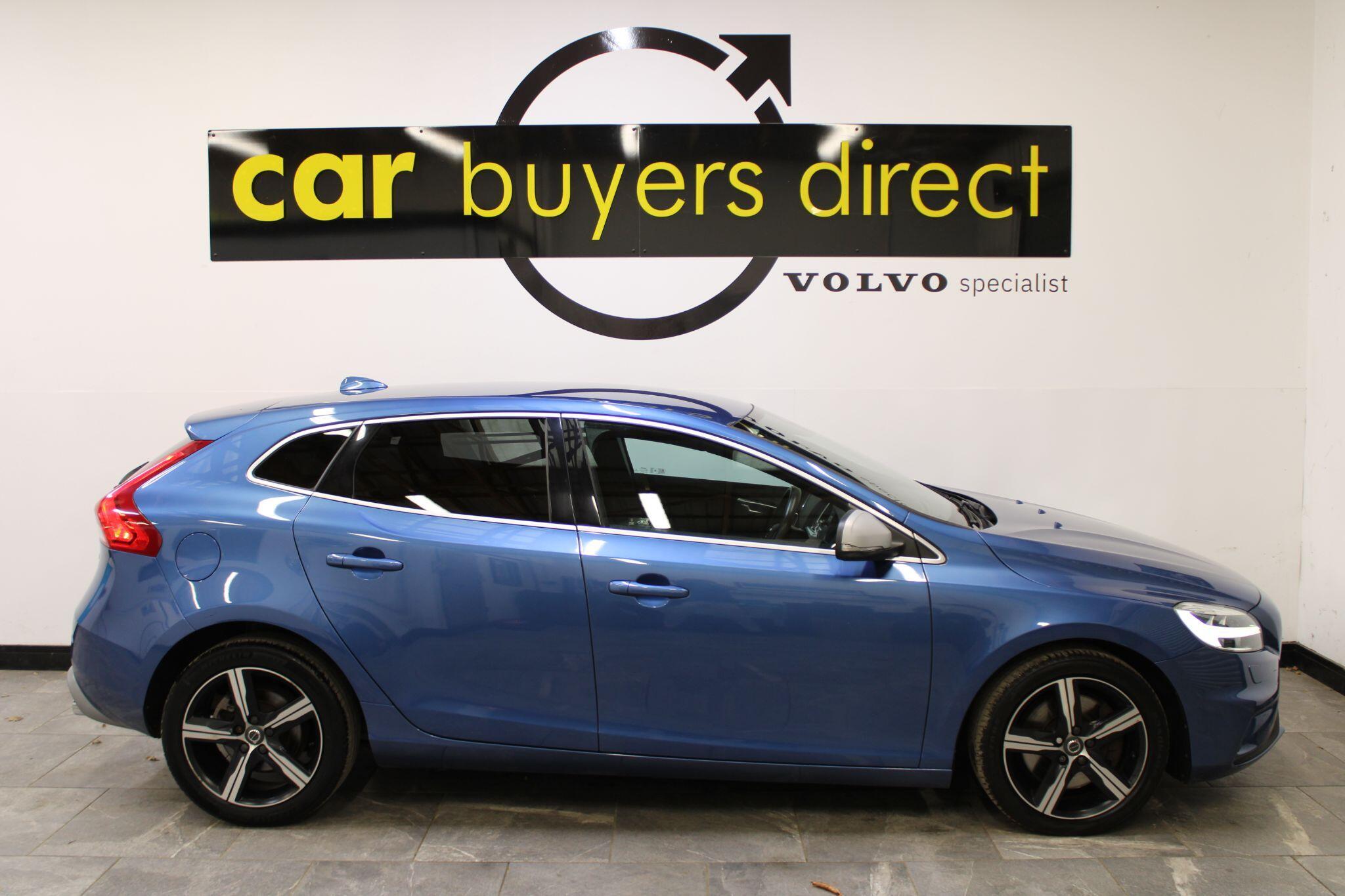 Volvo V40 - Image 8