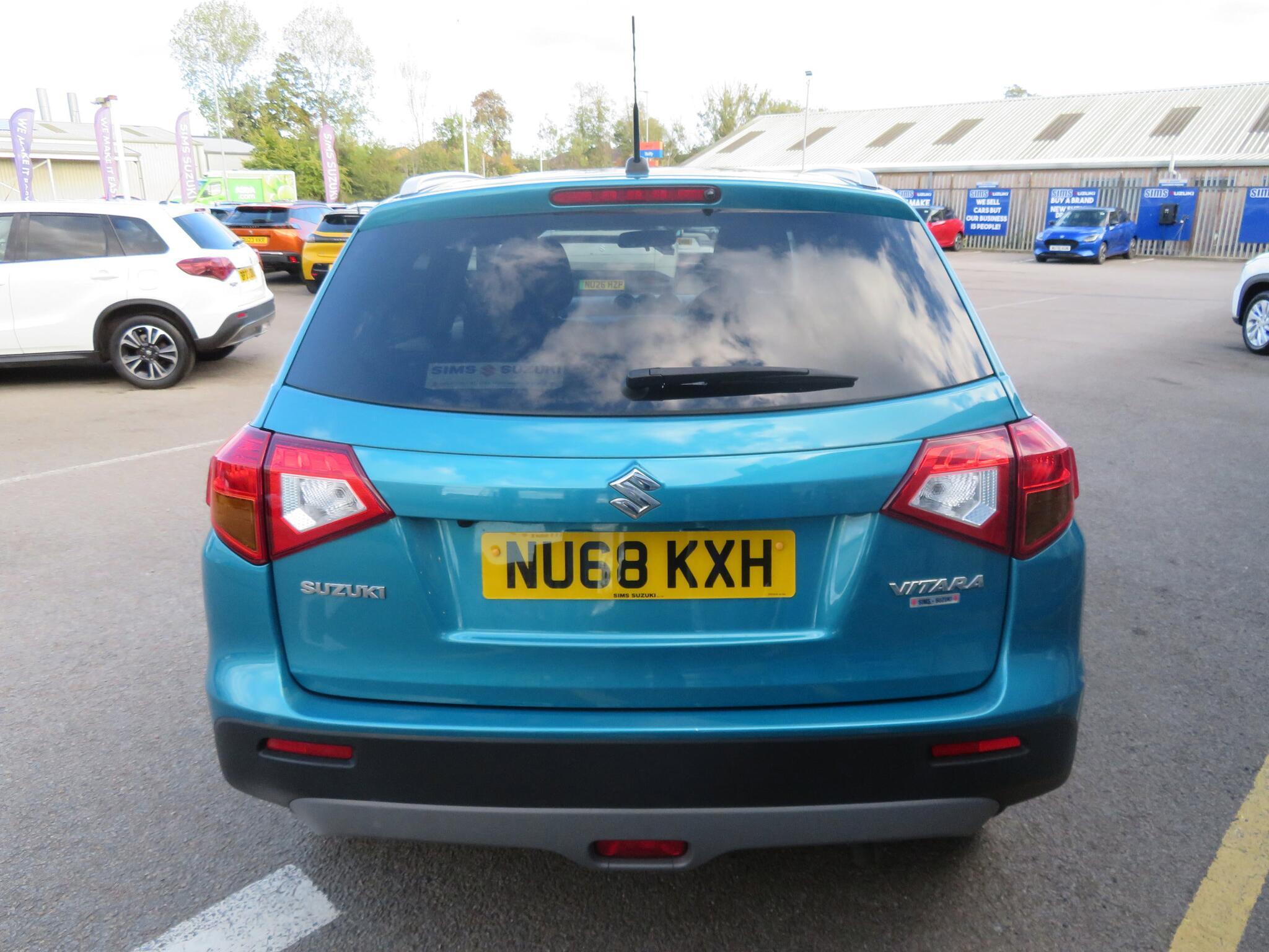Suzuki Vitara - Image 8