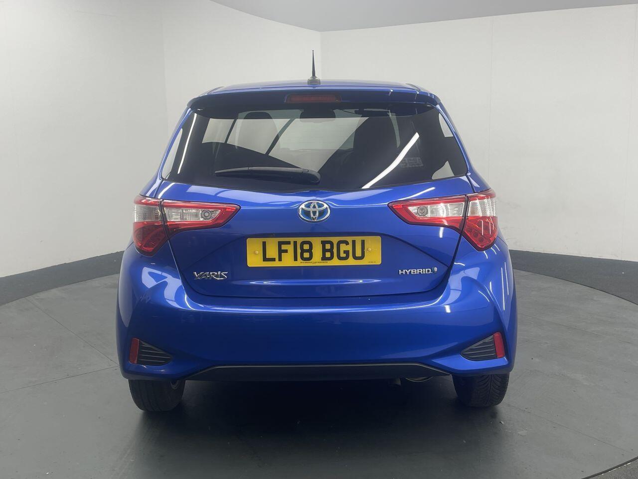 Toyota Yaris - Image 10