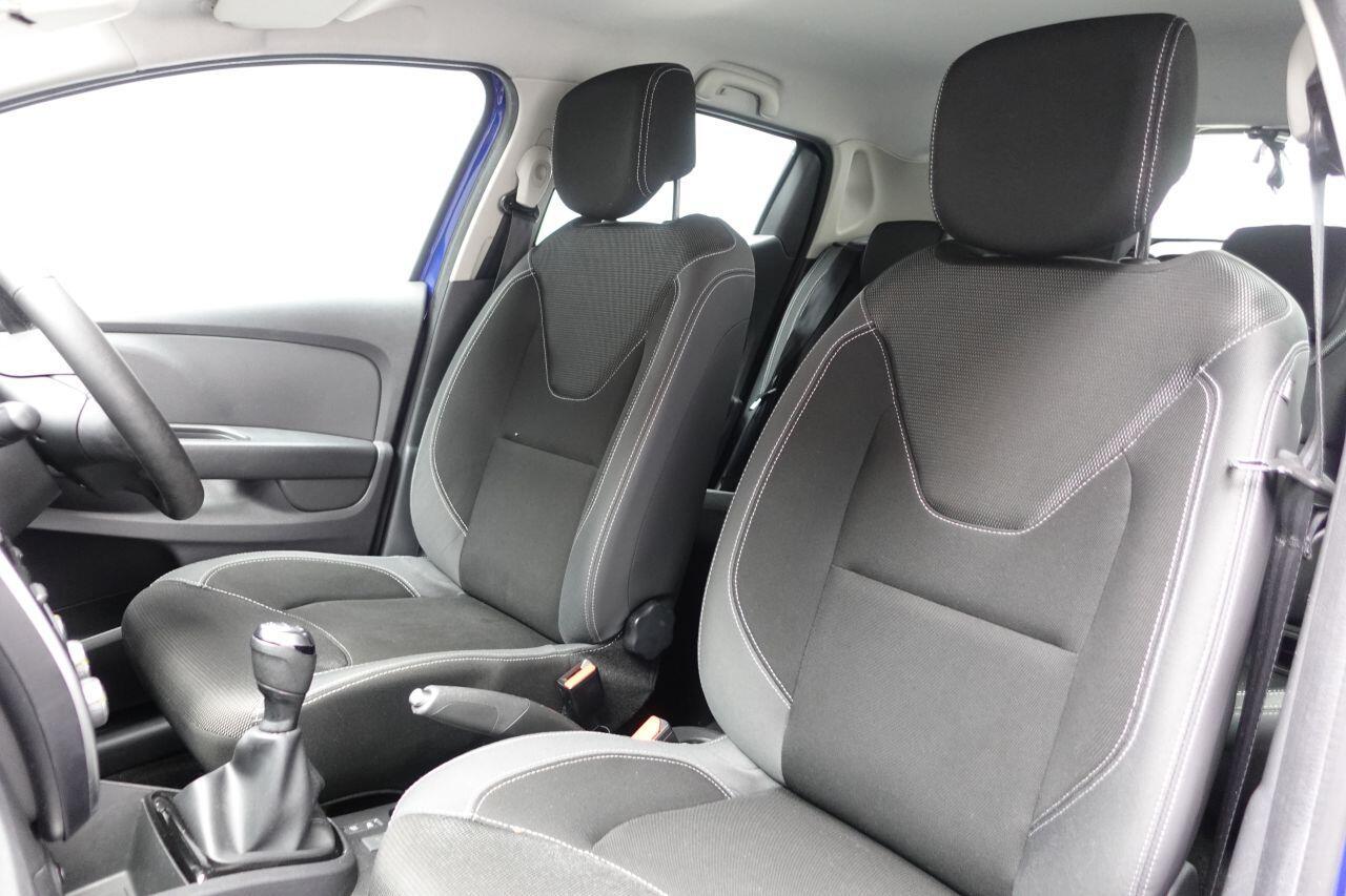 Renault Clio - Image 17