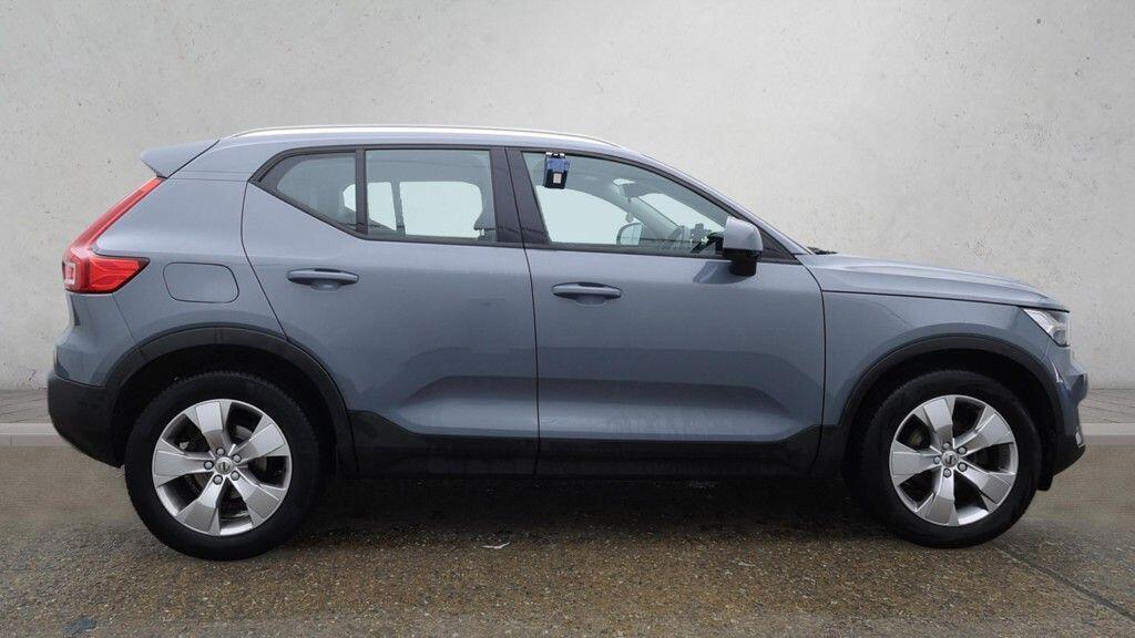 Volvo XC40 - Image 8