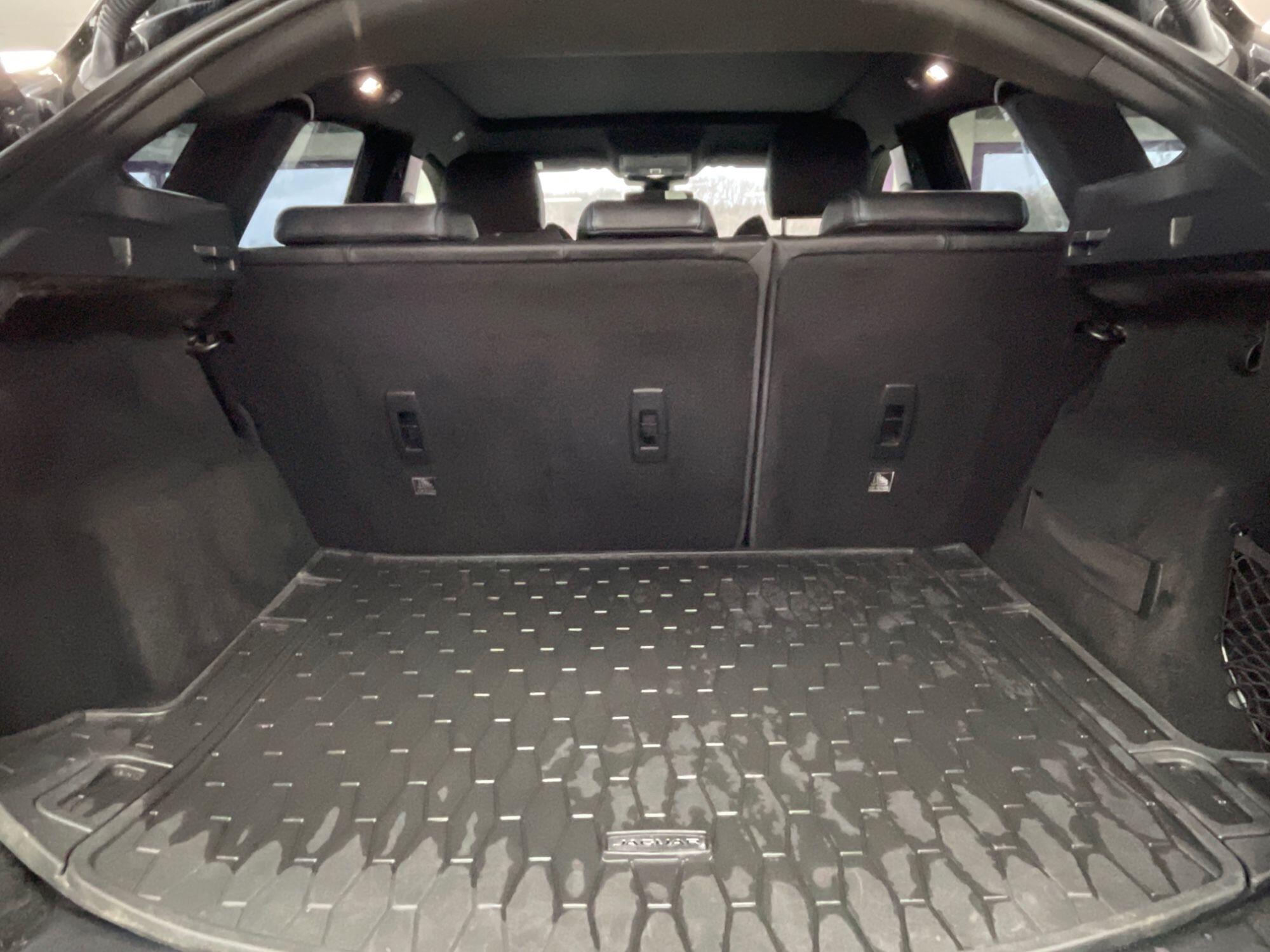 Jaguar E-Pace - Image 19