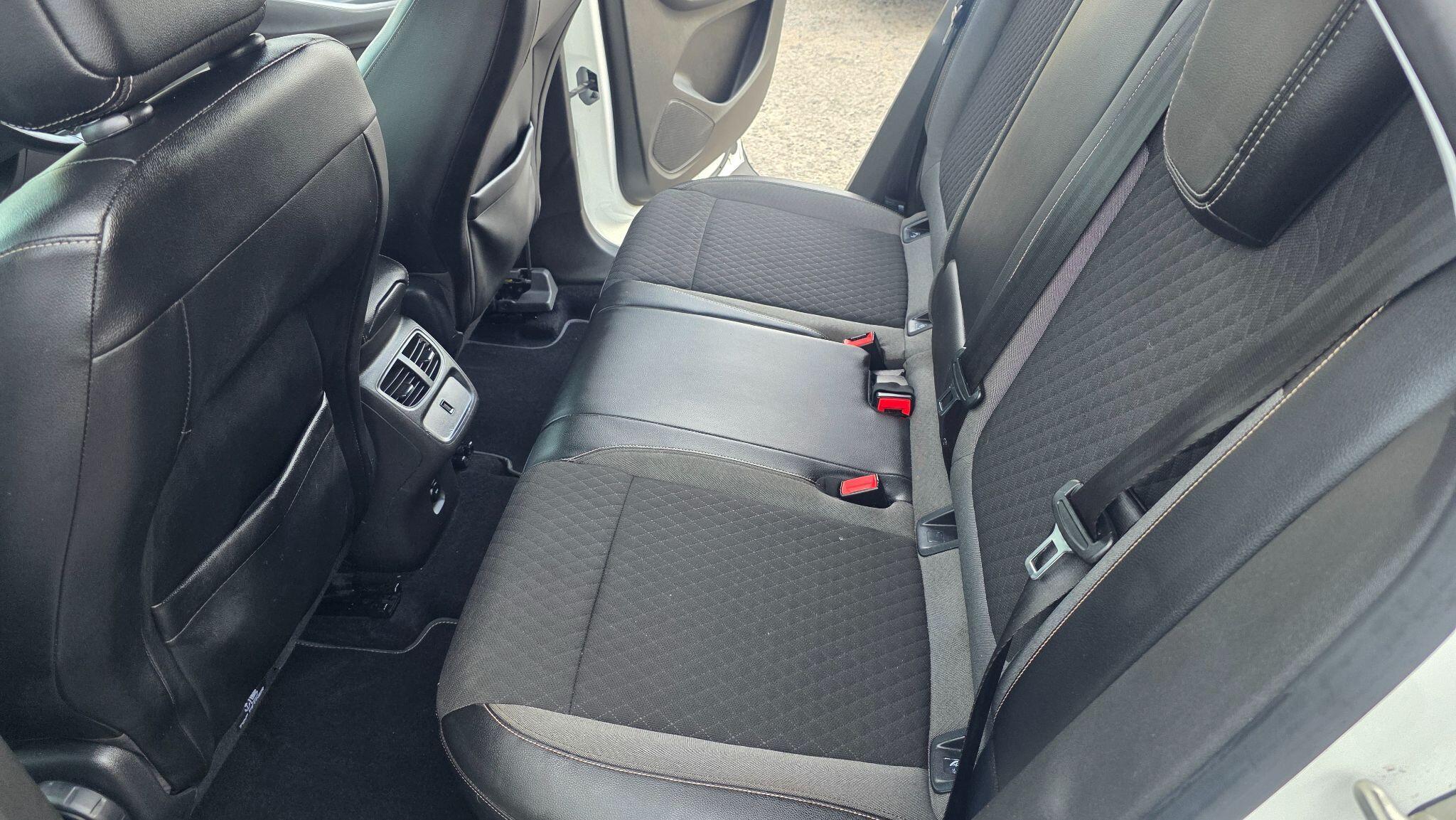 Vauxhall Grandland X - Image 41