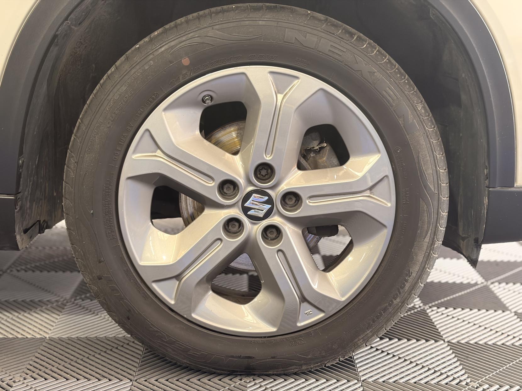 Suzuki Vitara - Image 15