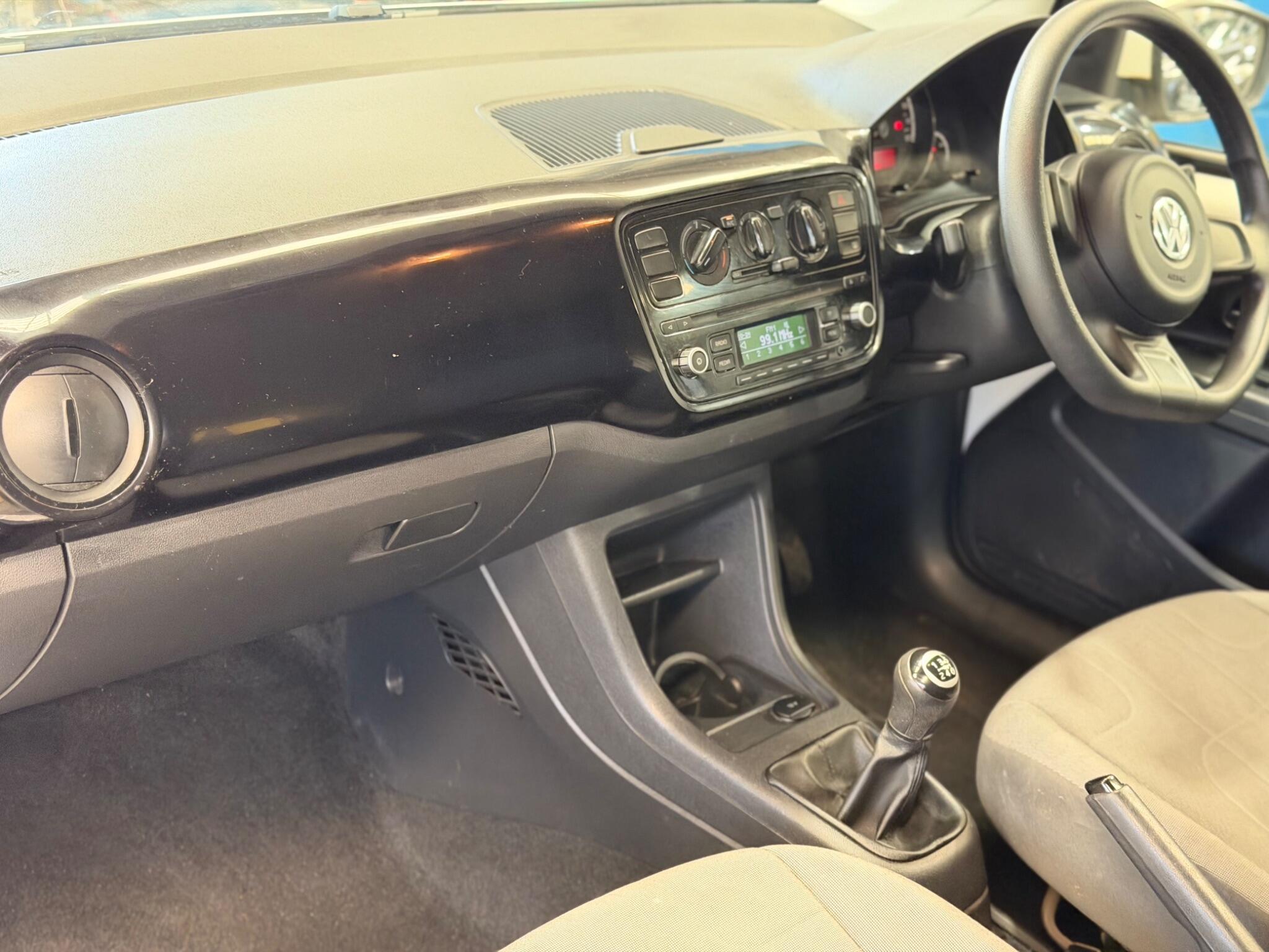 Volkswagen up! - Image 31