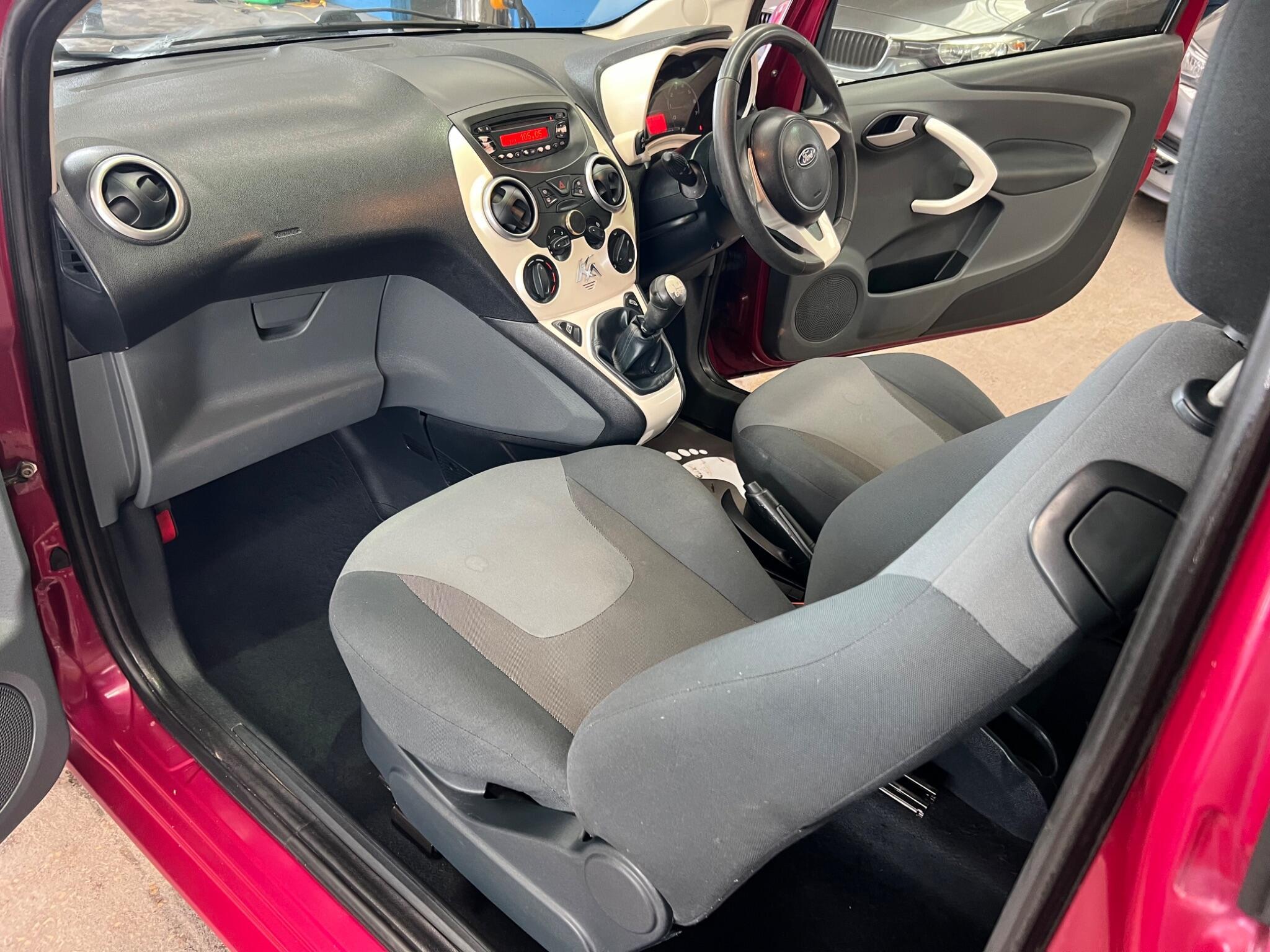 Ford KA - Image 21