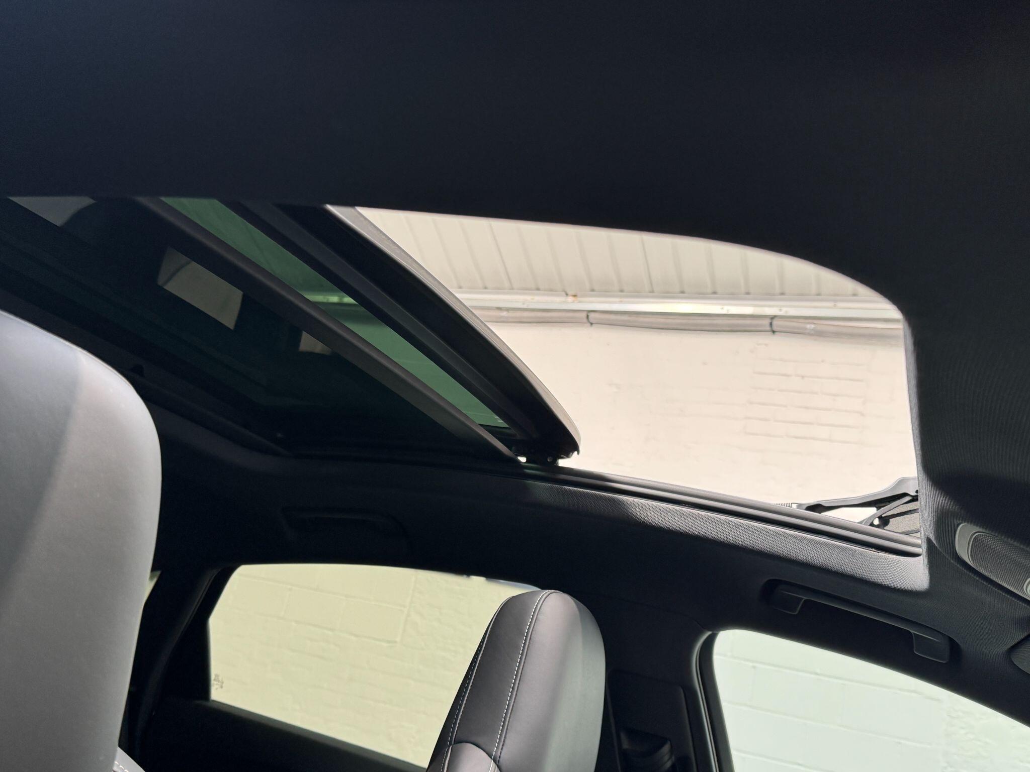 Audi E-Tron - Image 23