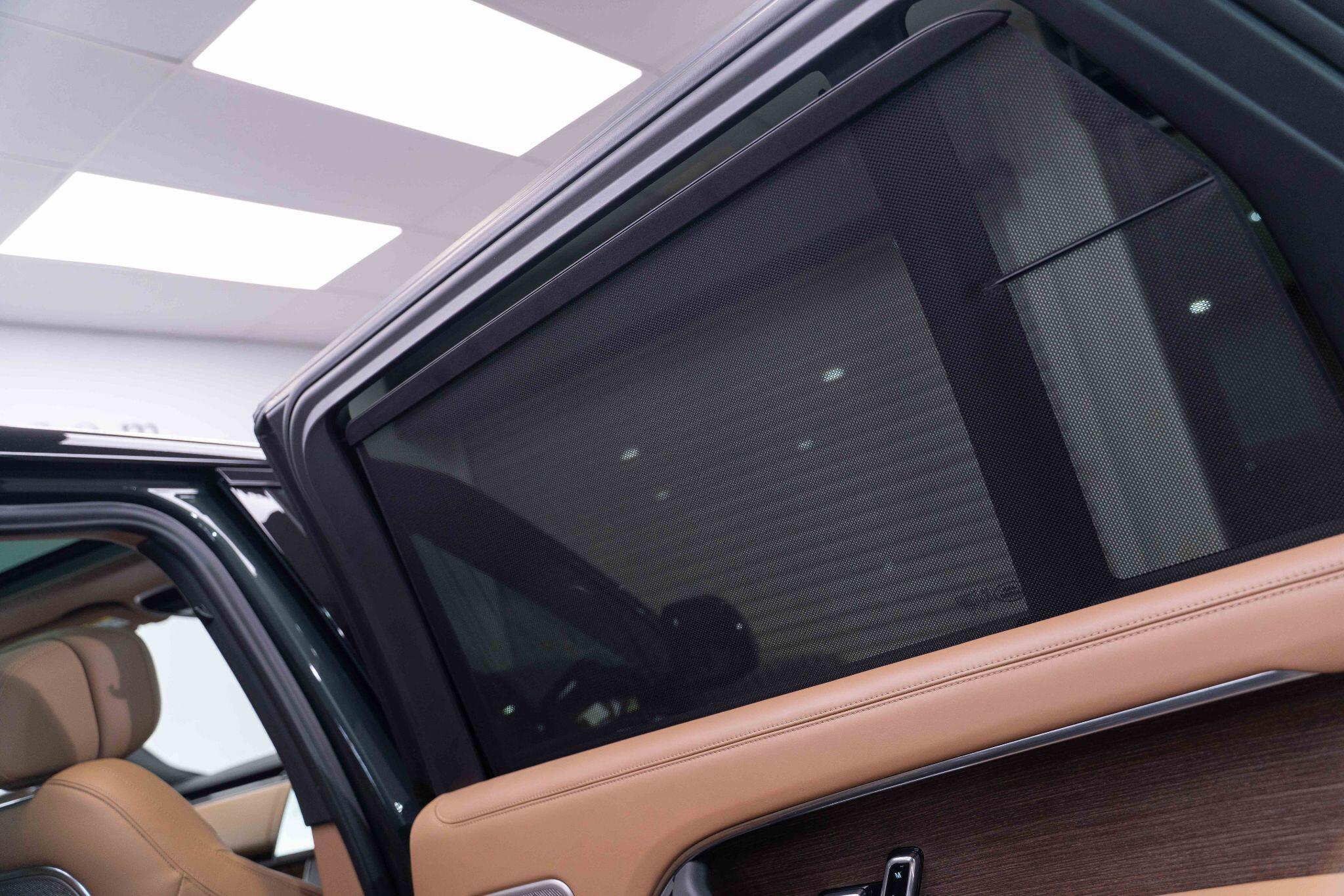 Land Rover Range Rover - Image 18