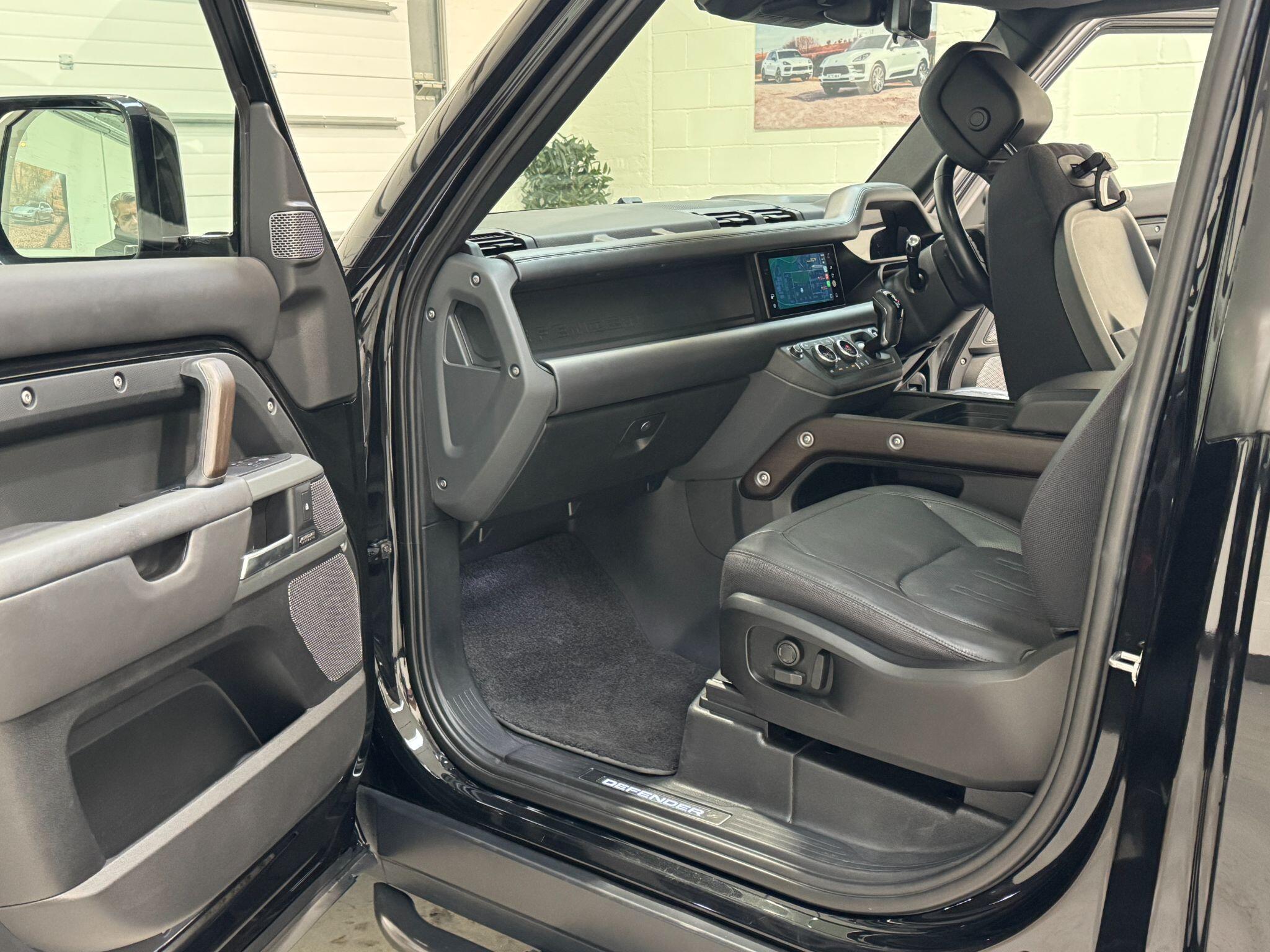 Land Rover Defender 90 - Image 91