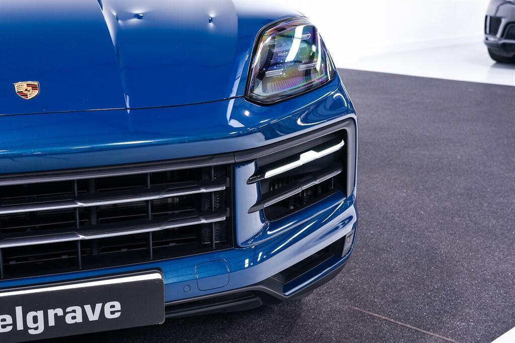 Porsche Cayenne - Image 9