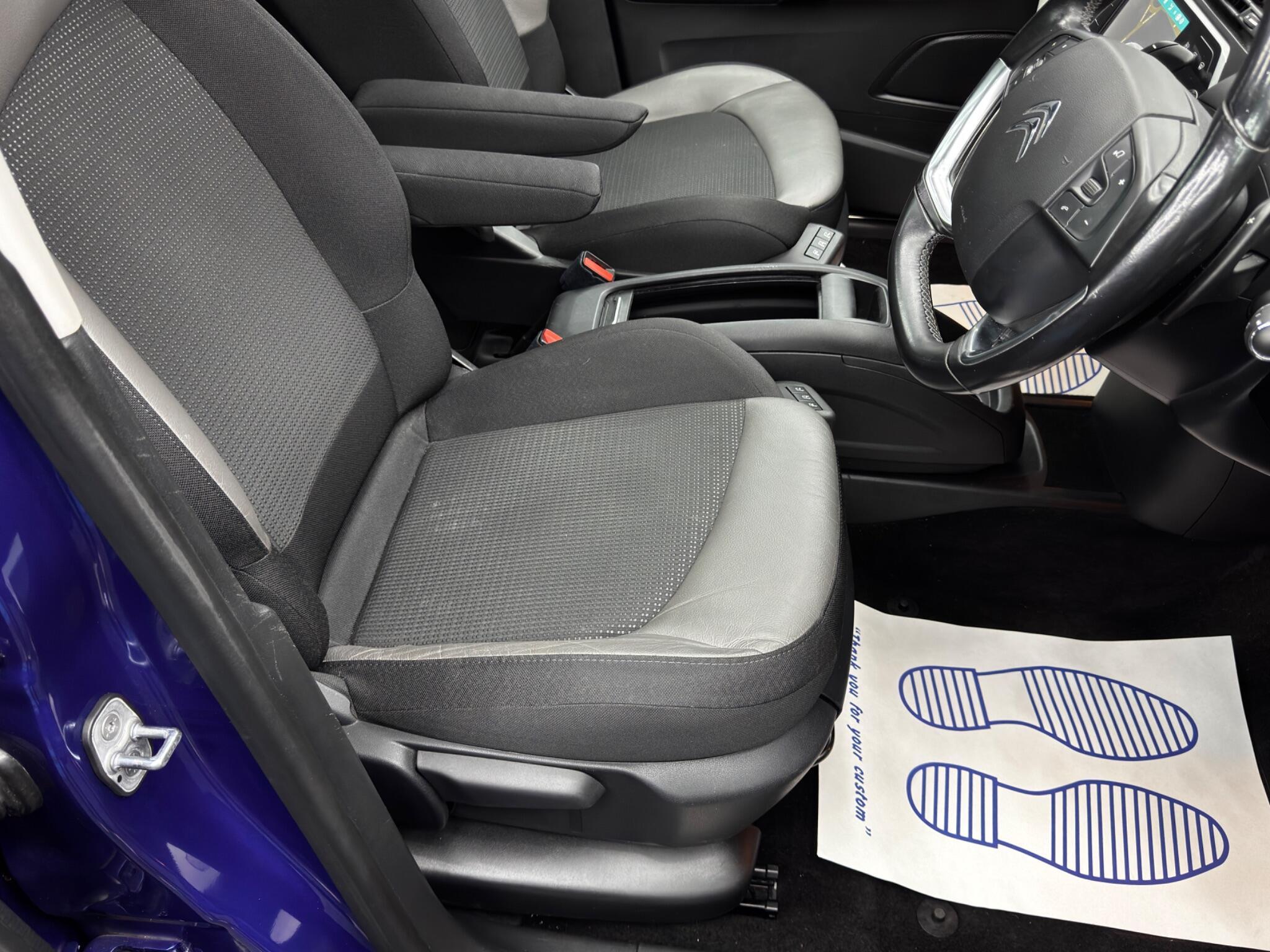 Citroen Grand C4 Spacetourer - Image 13