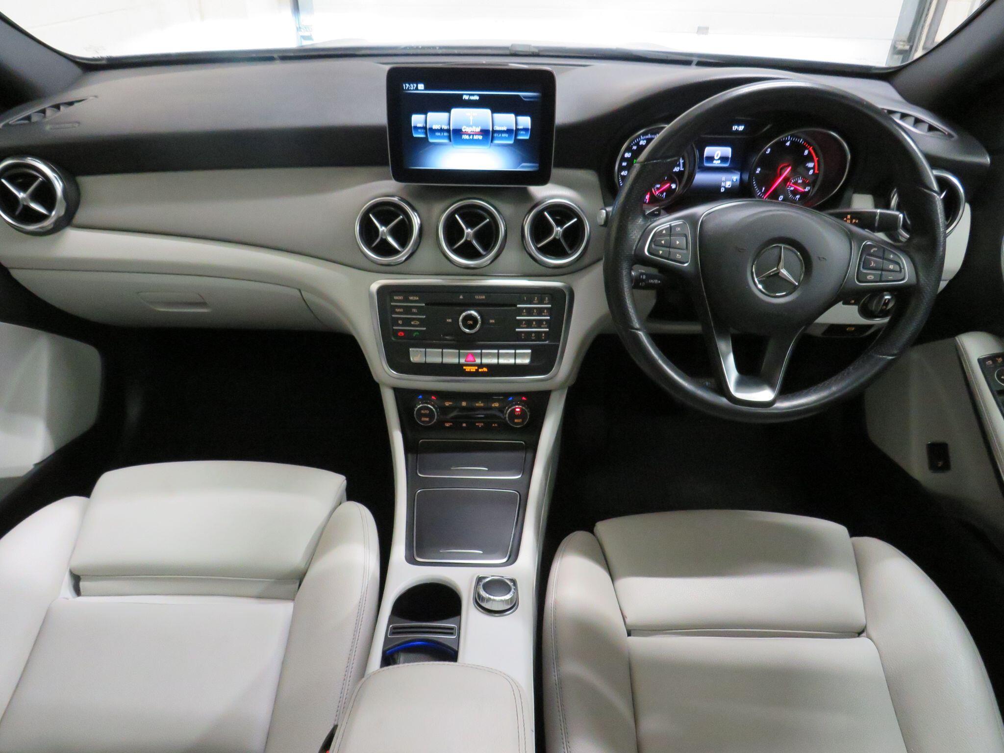 Mercedes GLA - Image 15