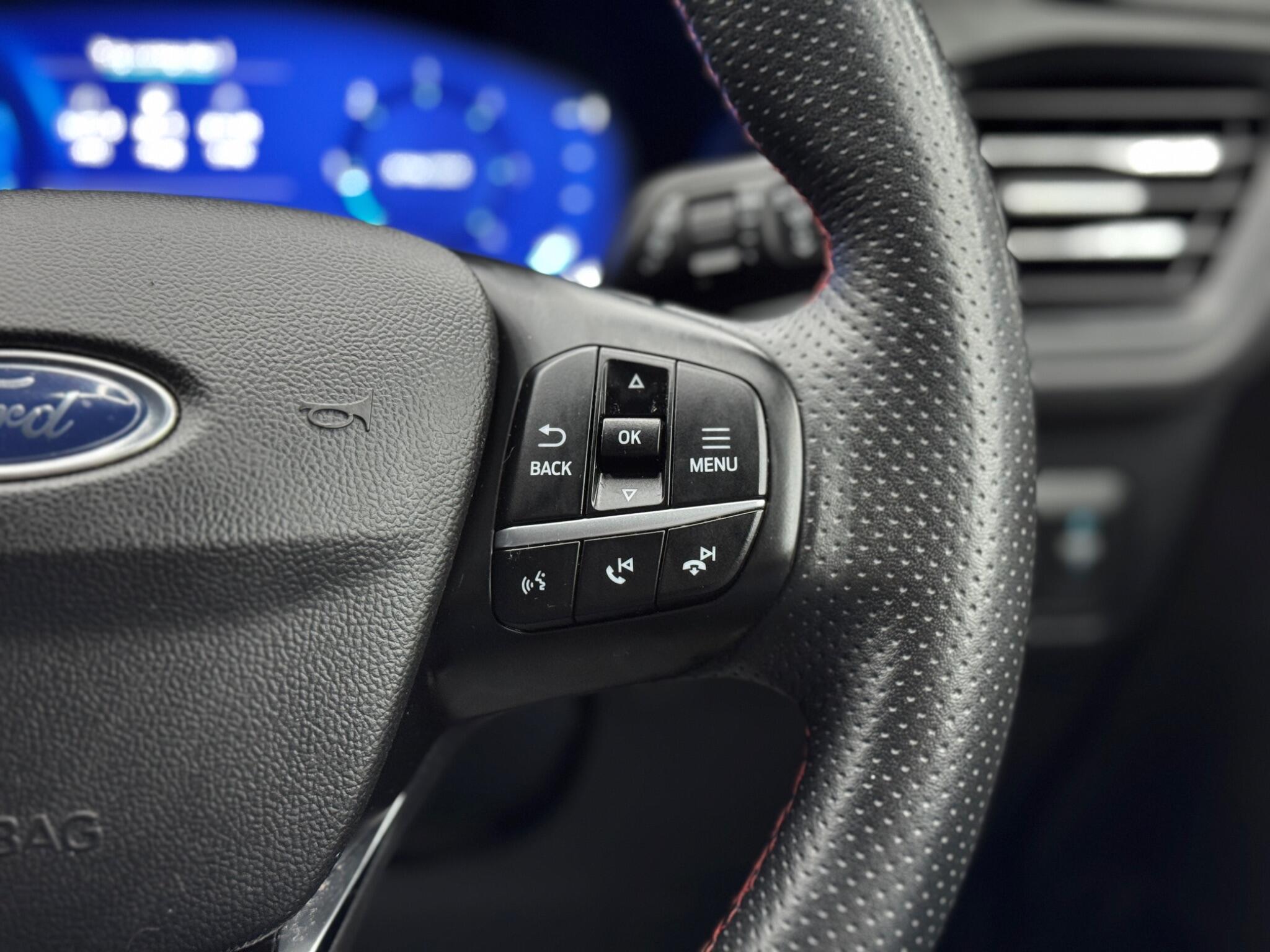 Ford Kuga - Image 21