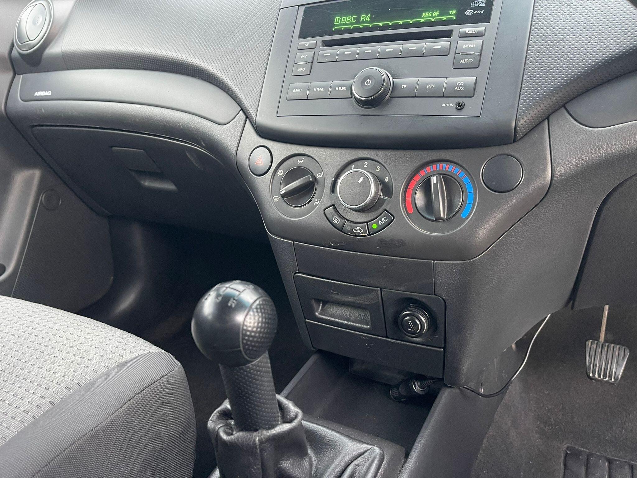 Chevrolet Aveo - Image 24