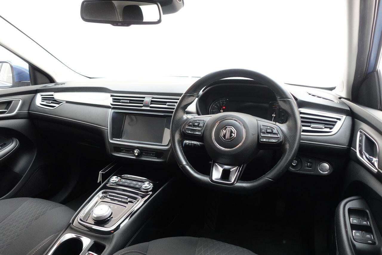 MG MG5 - Image 15
