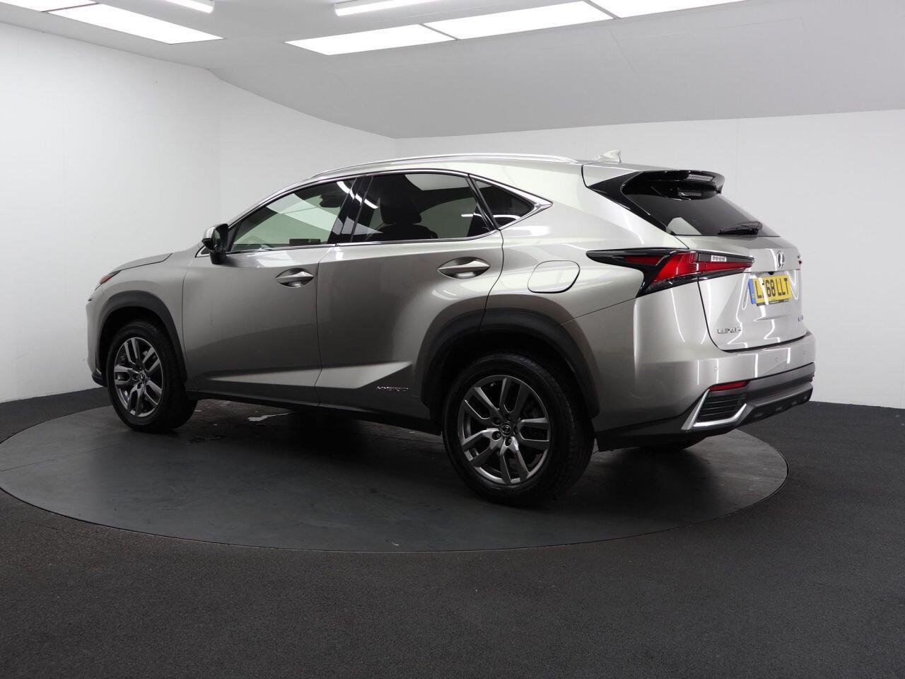 Lexus NX - Image 9