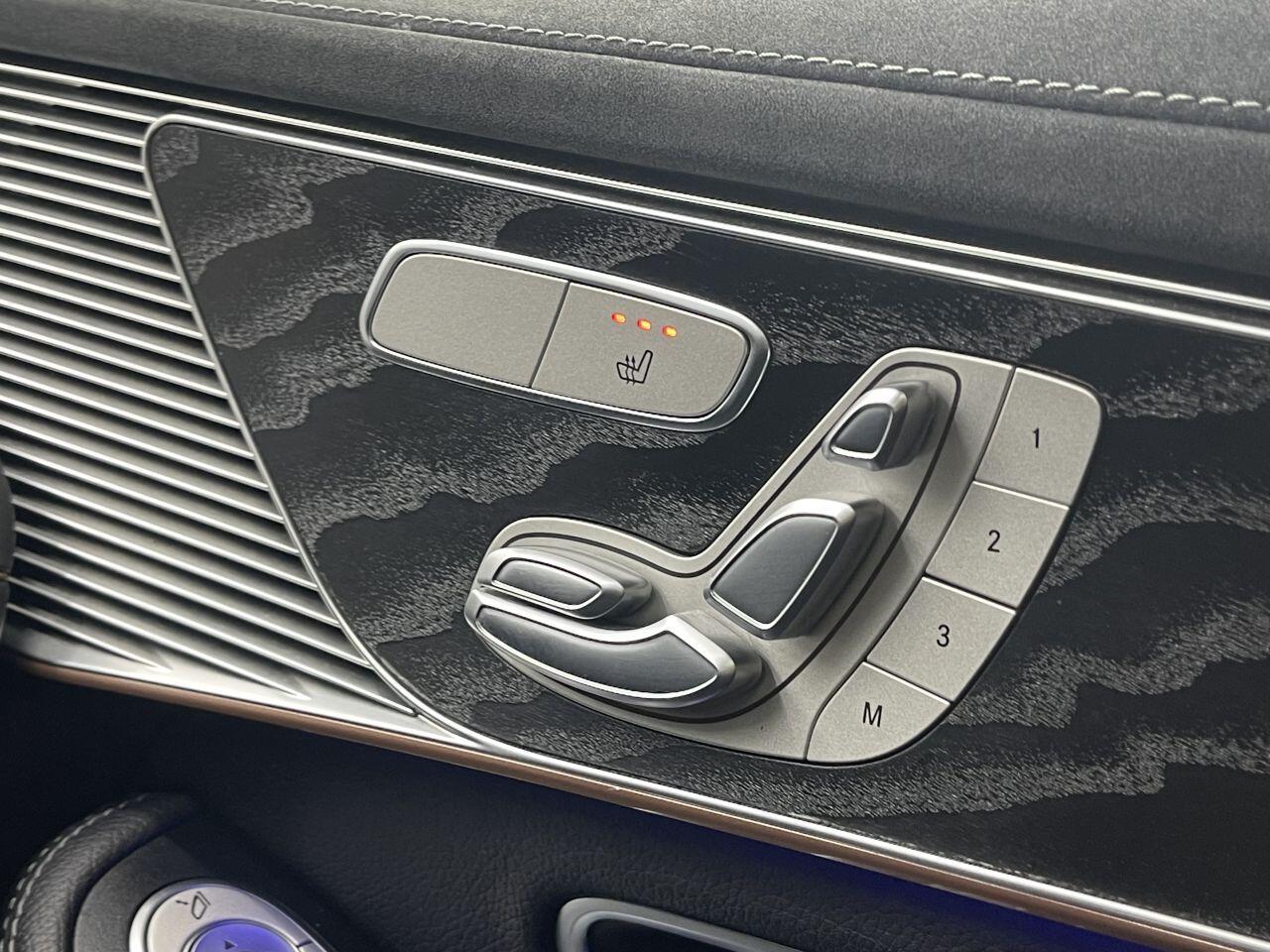 Mercedes-benz EQC - Image 35