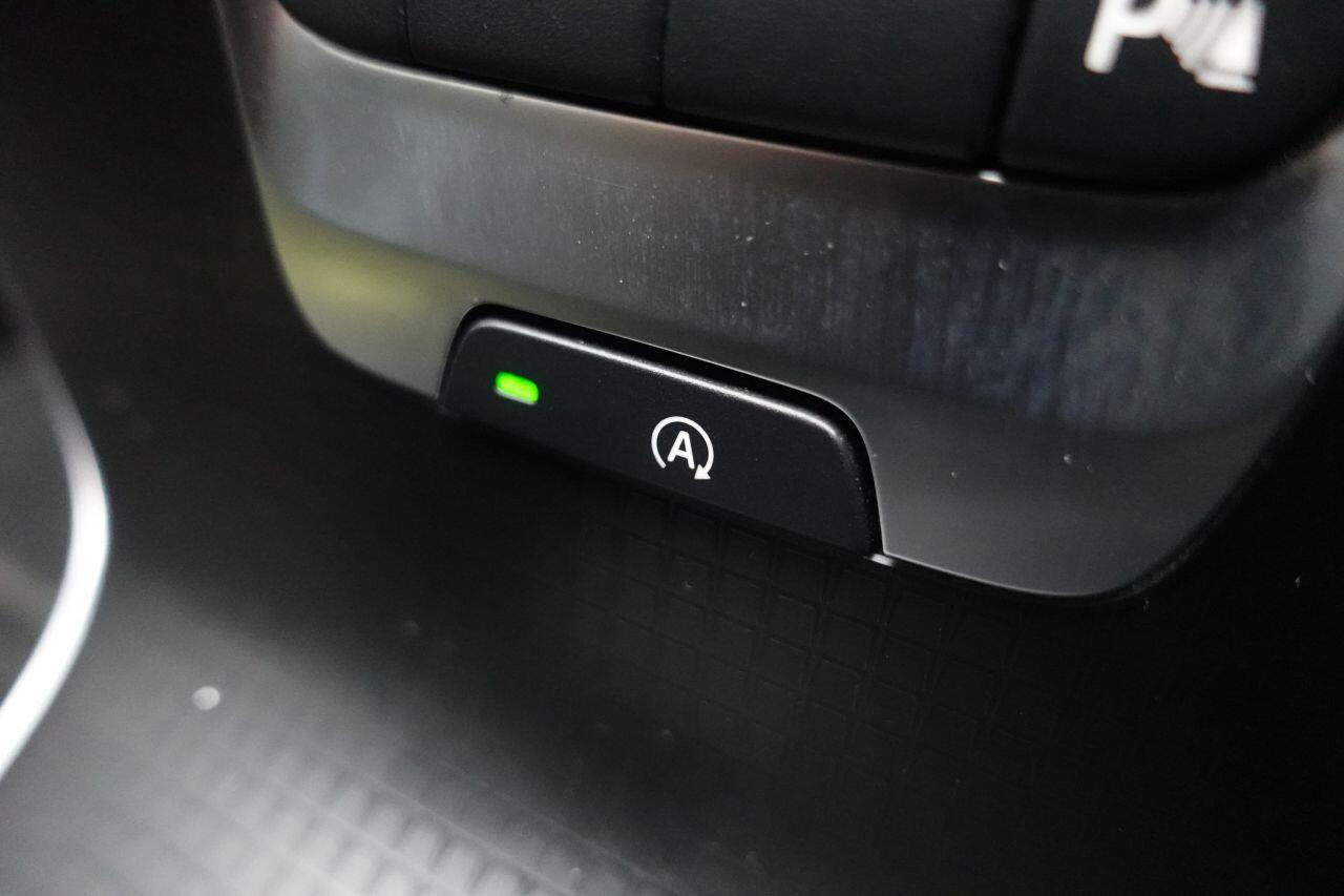 Volvo V40 - Image 29