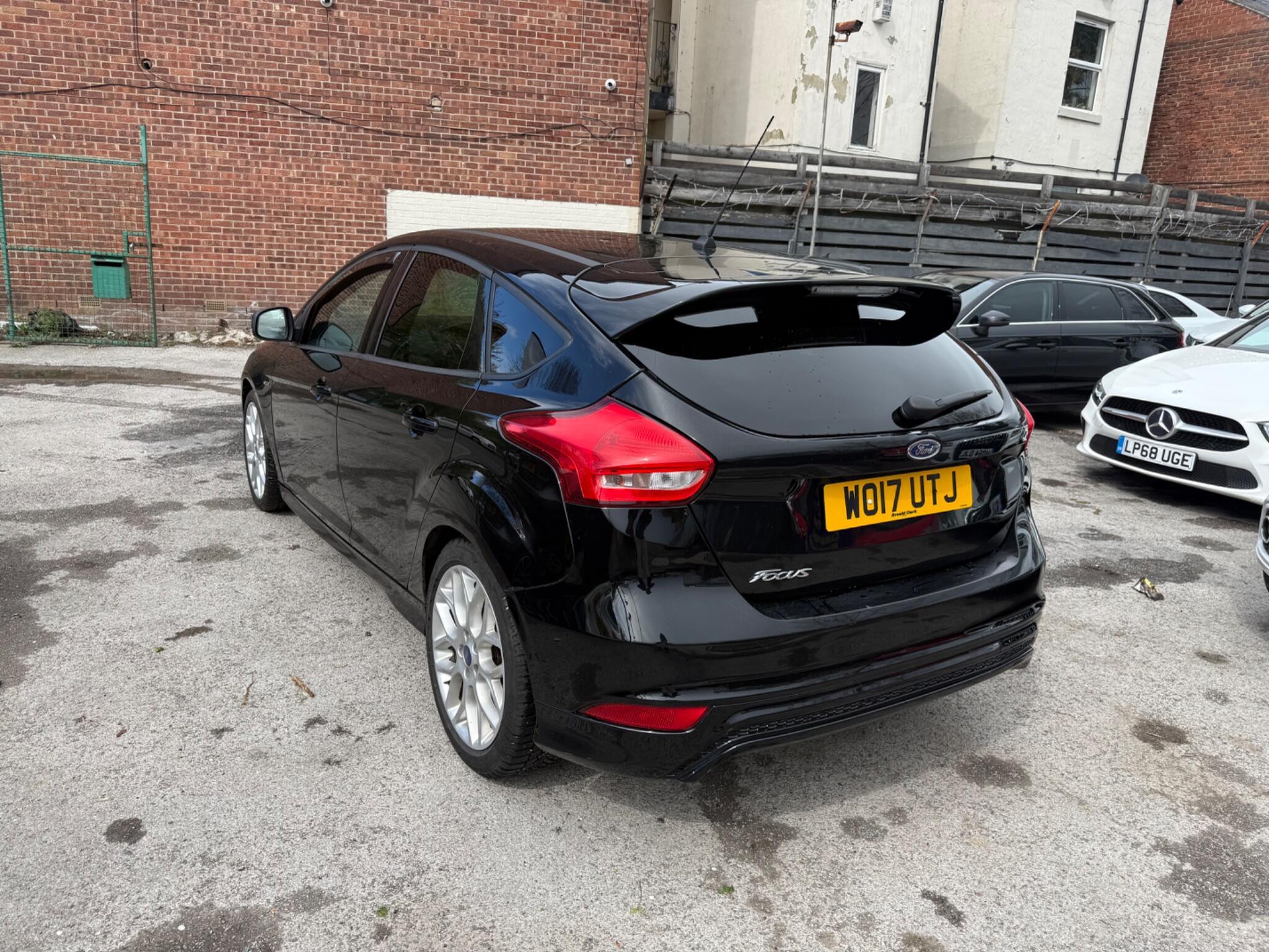 Ford Focus - Image 5