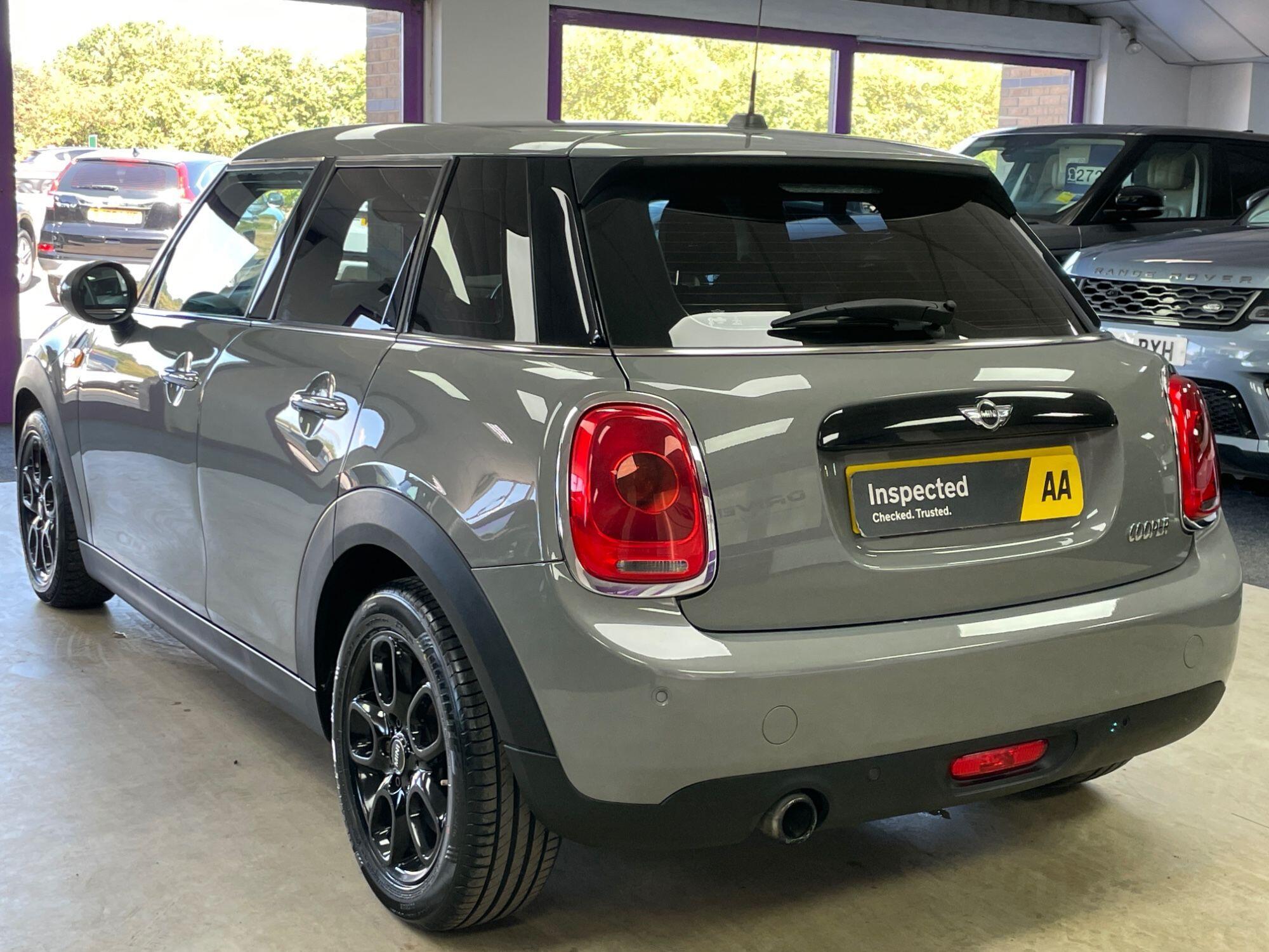 MINI Hatch - Image 9