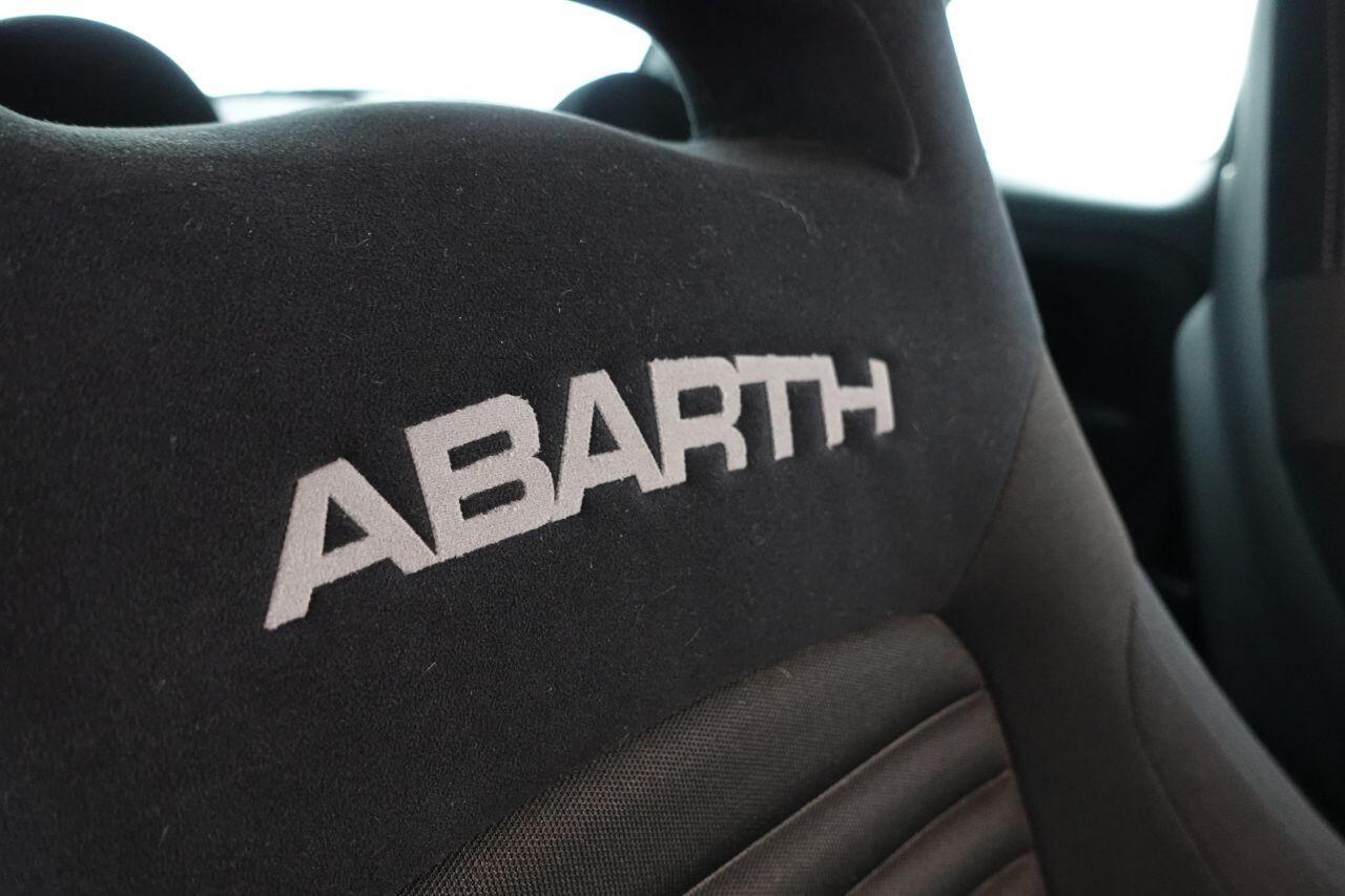 Abarth 595 - Image 27